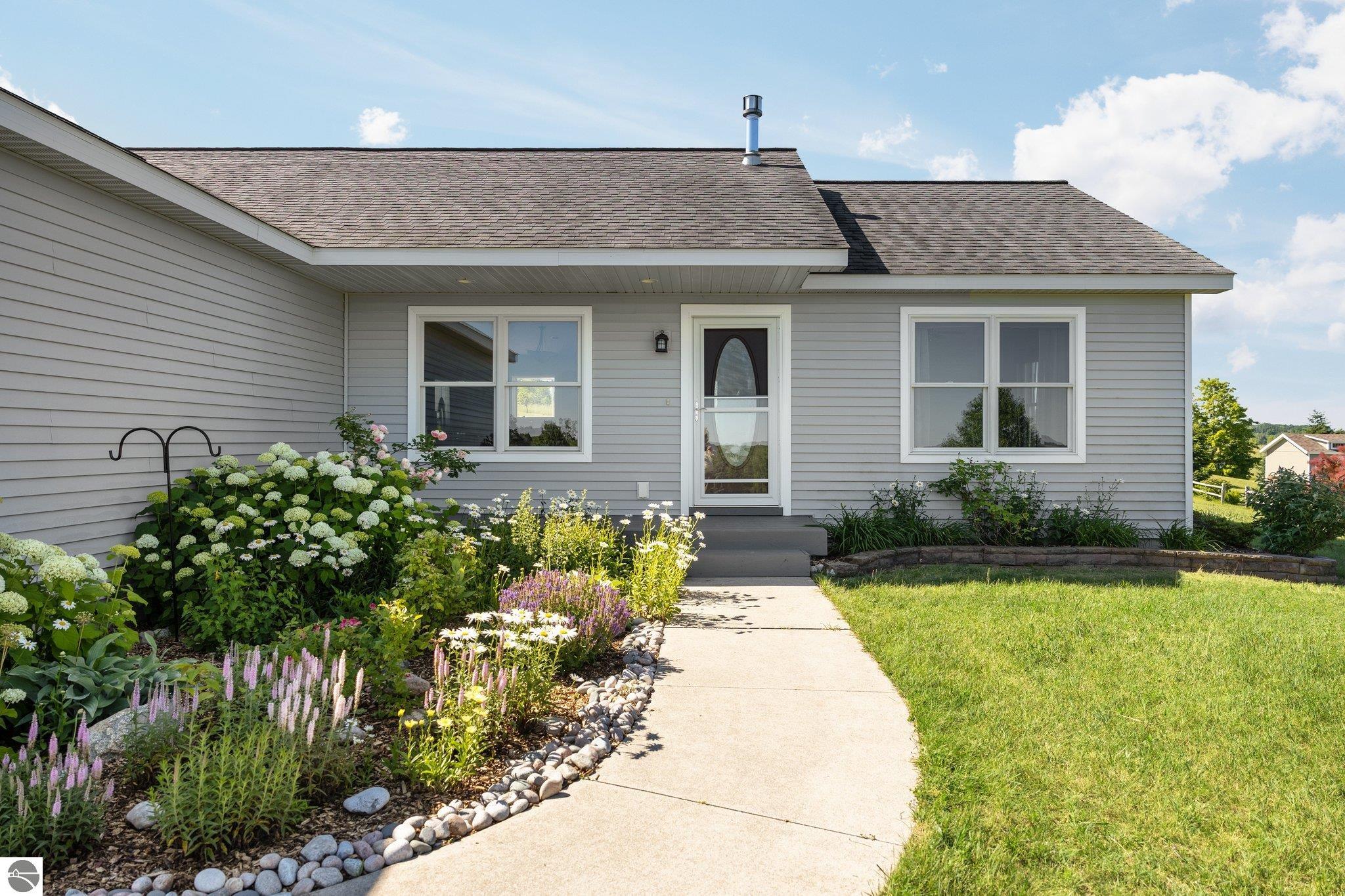 11116 E Meadow View Drive