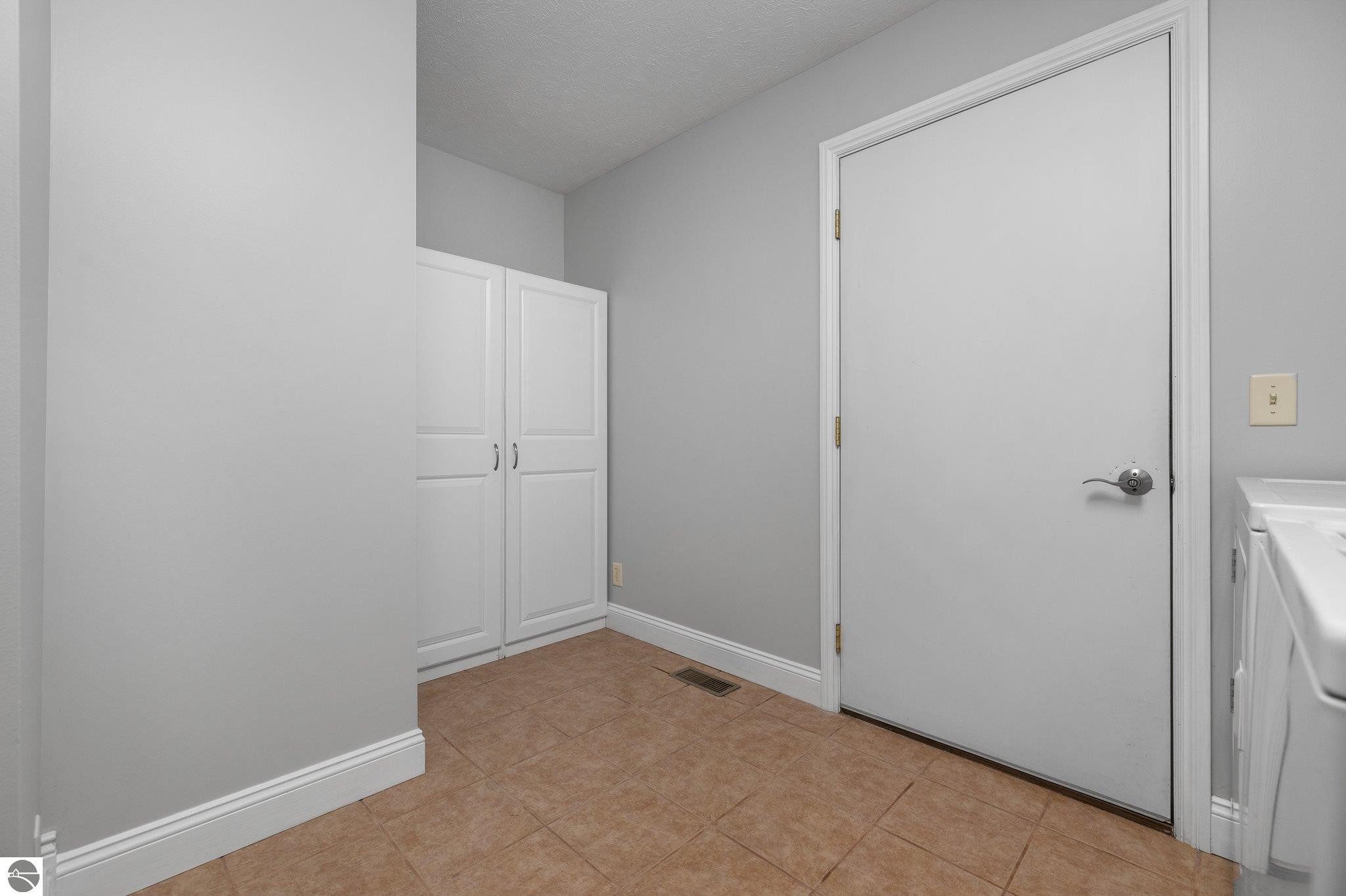 11116 E Meadow View Drive