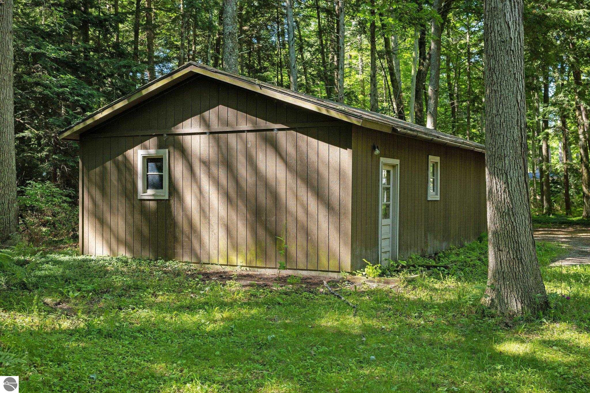 2823 Neahtawanta Road