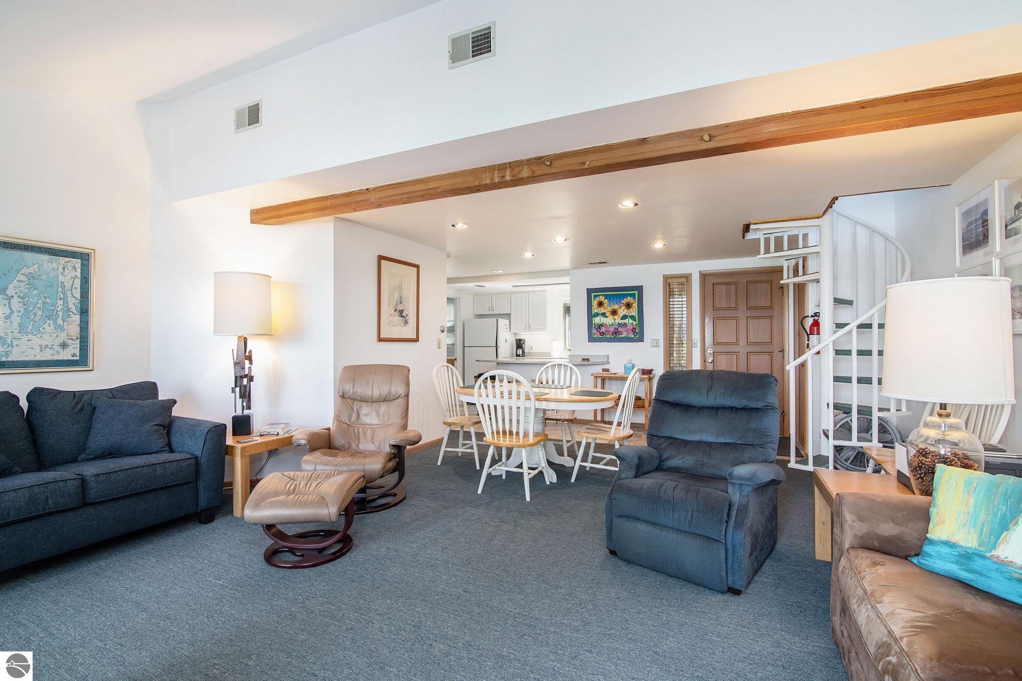 4035 Crystal Drive