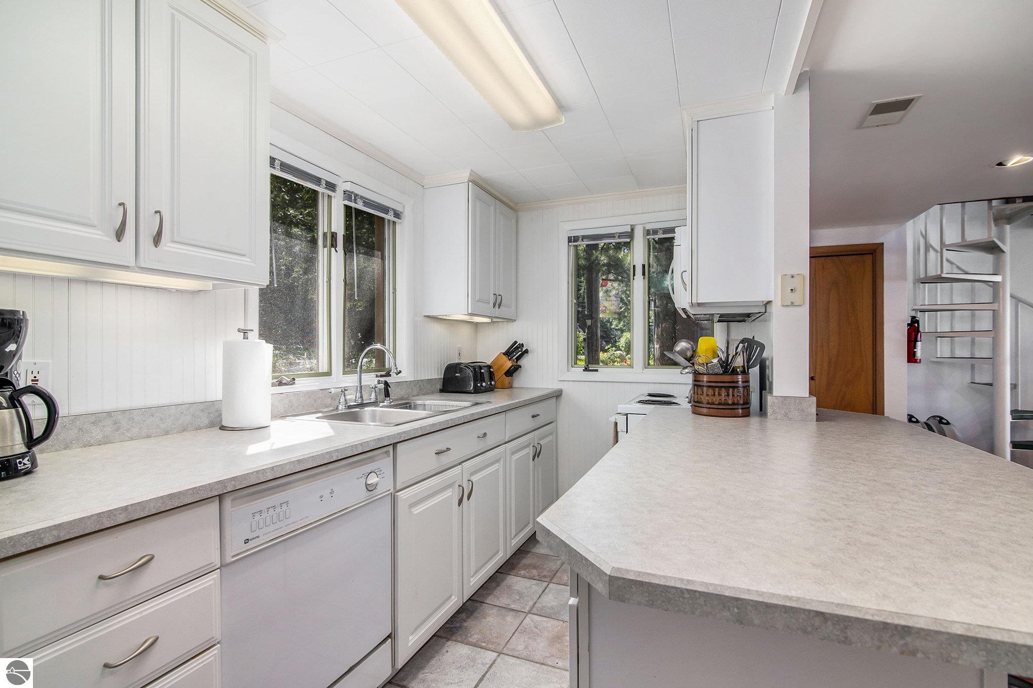 4035 Crystal Drive