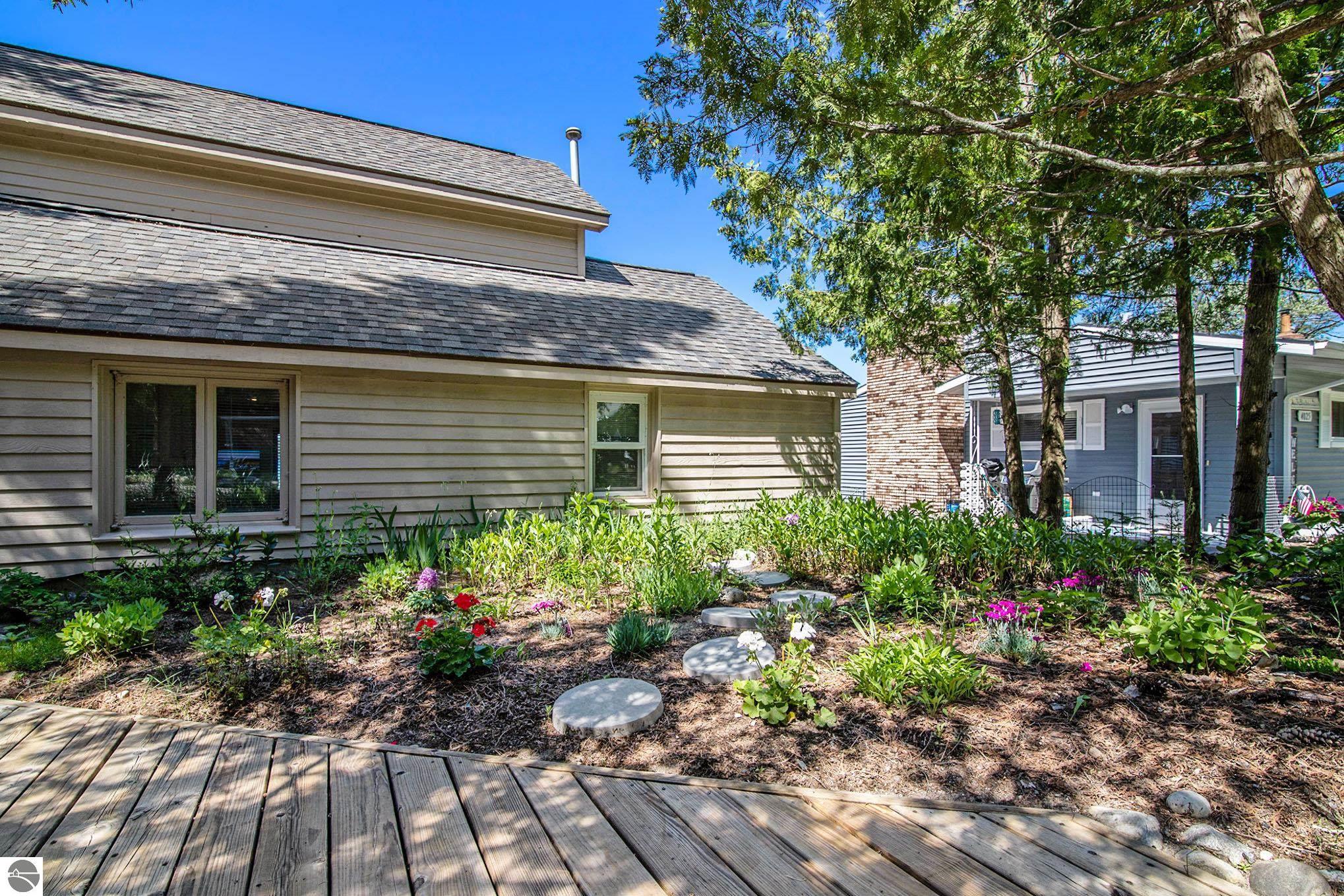 4035 Crystal Drive
