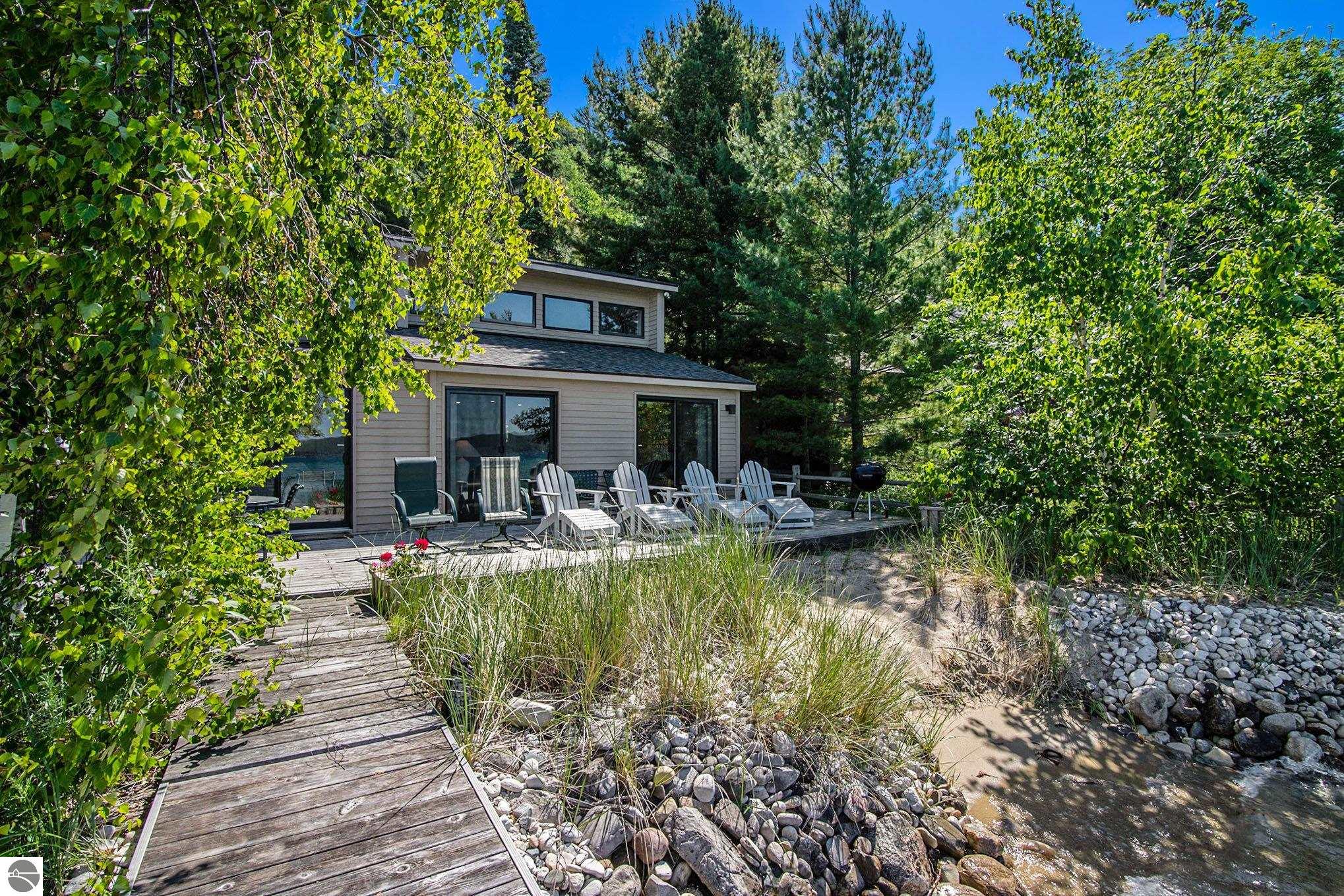 4035 Crystal Drive