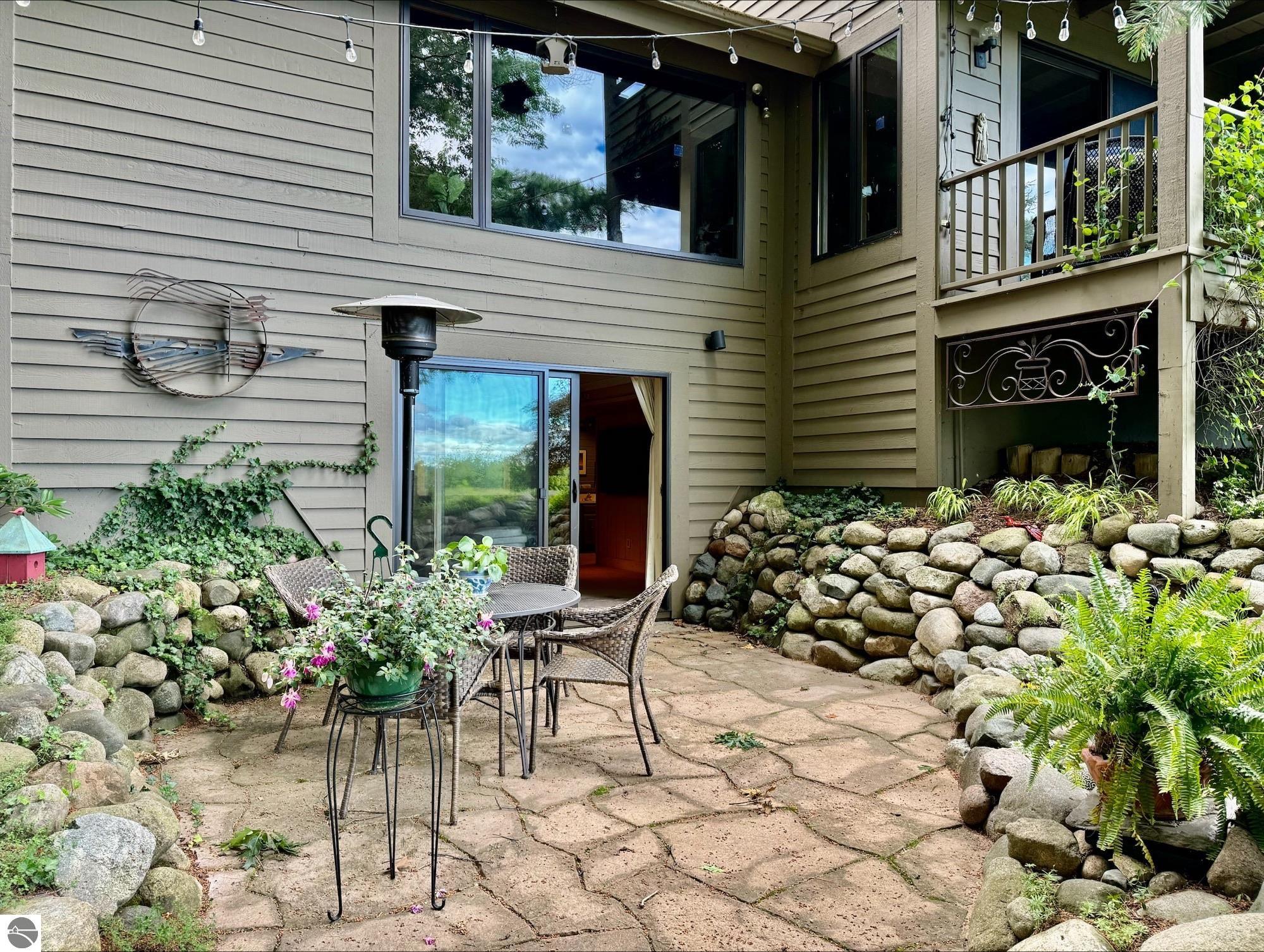 6269 Summit Court