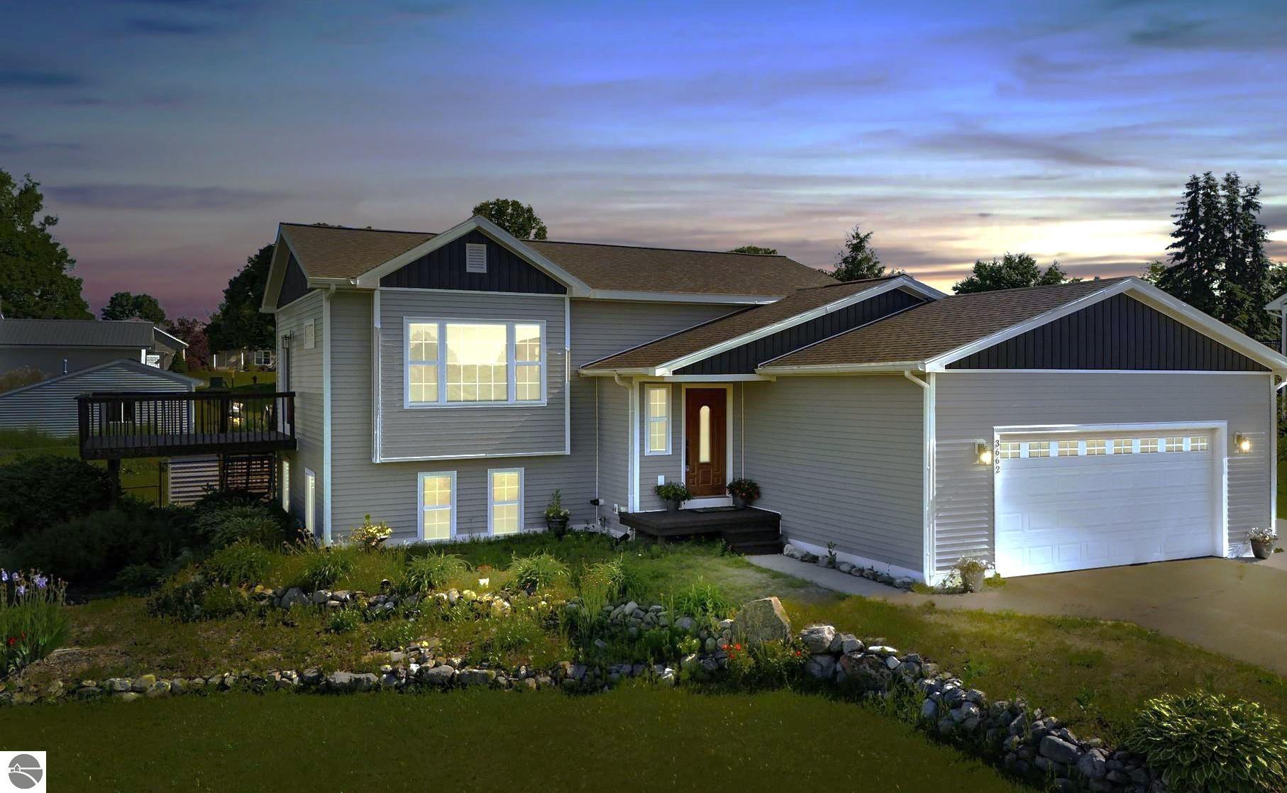 3662 Fieldcrest Lane