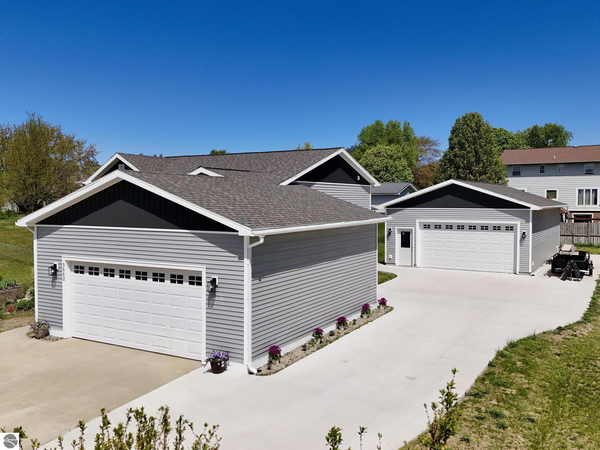 3662 Fieldcrest Lane
