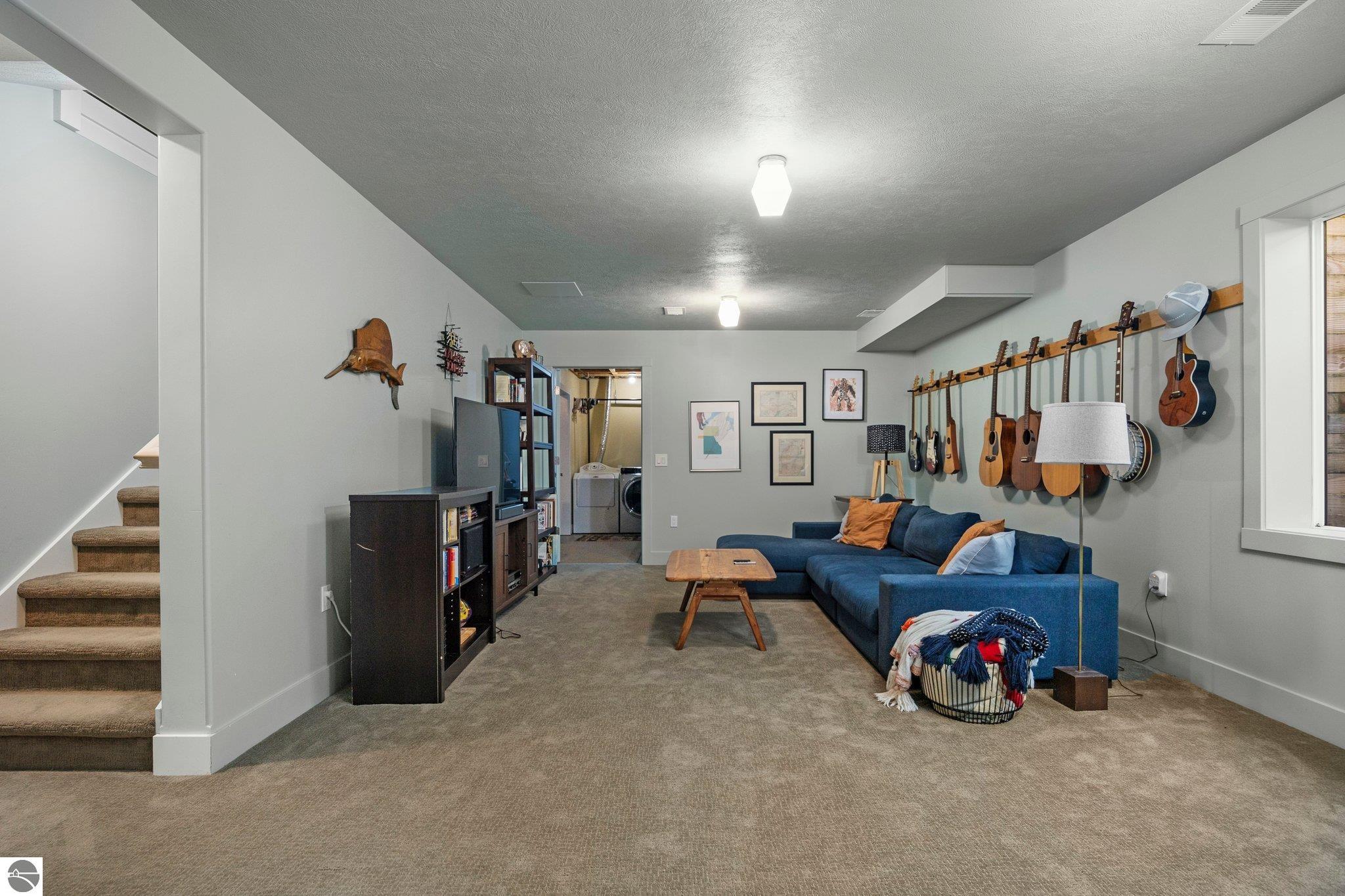 945 Barlow Street