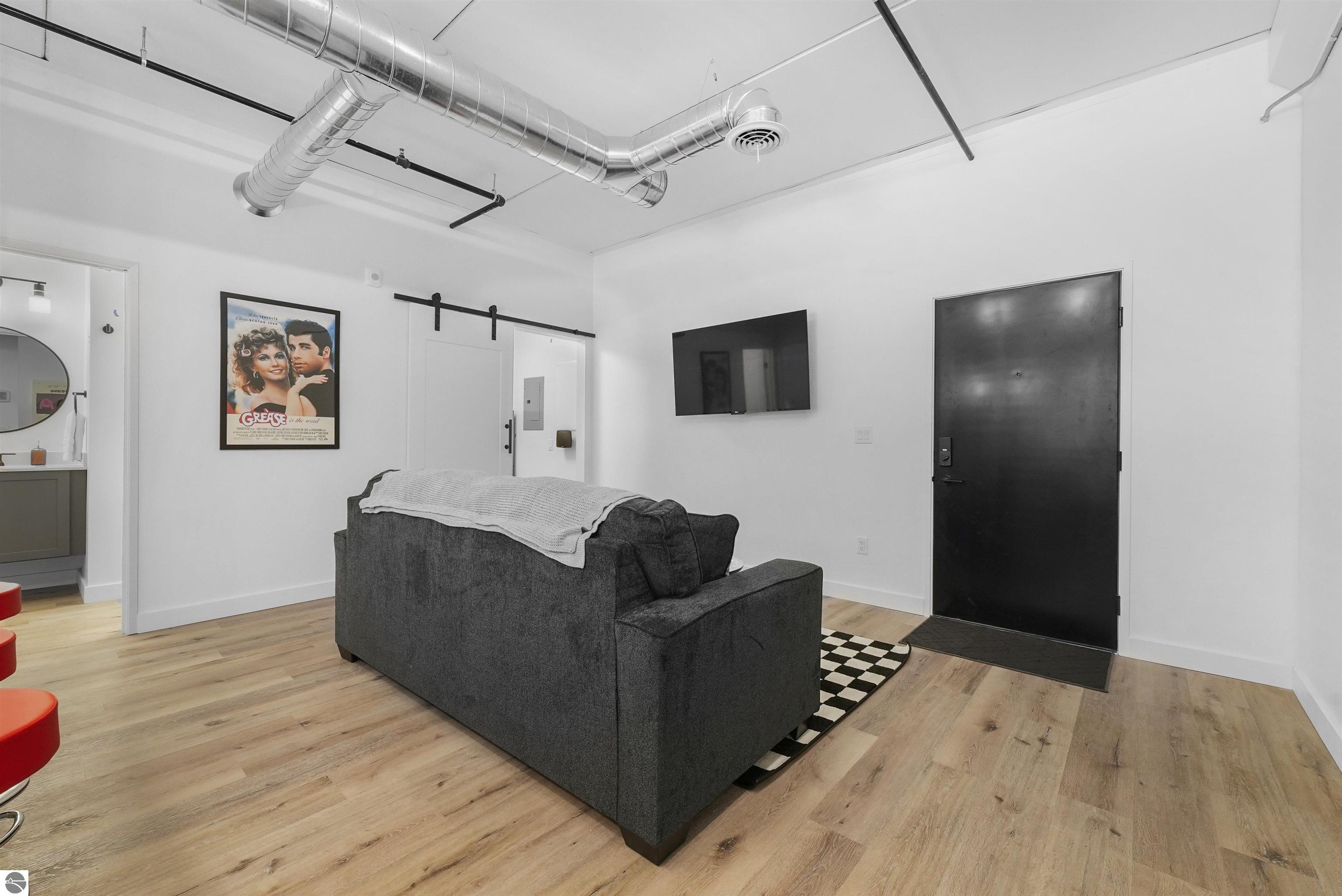 1825 #106 E Eighth Street # 106