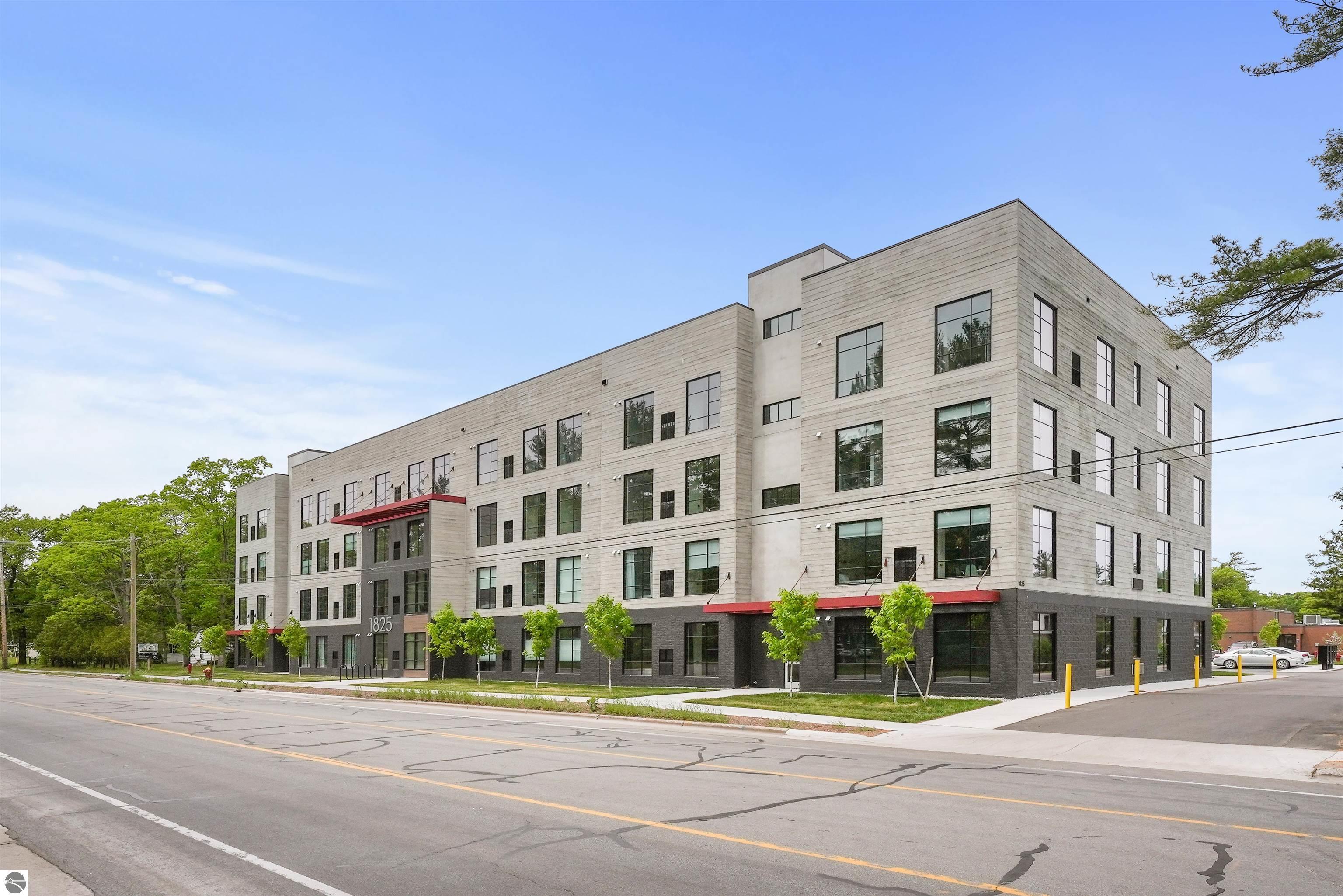 1825 #106 E Eighth Street # 106