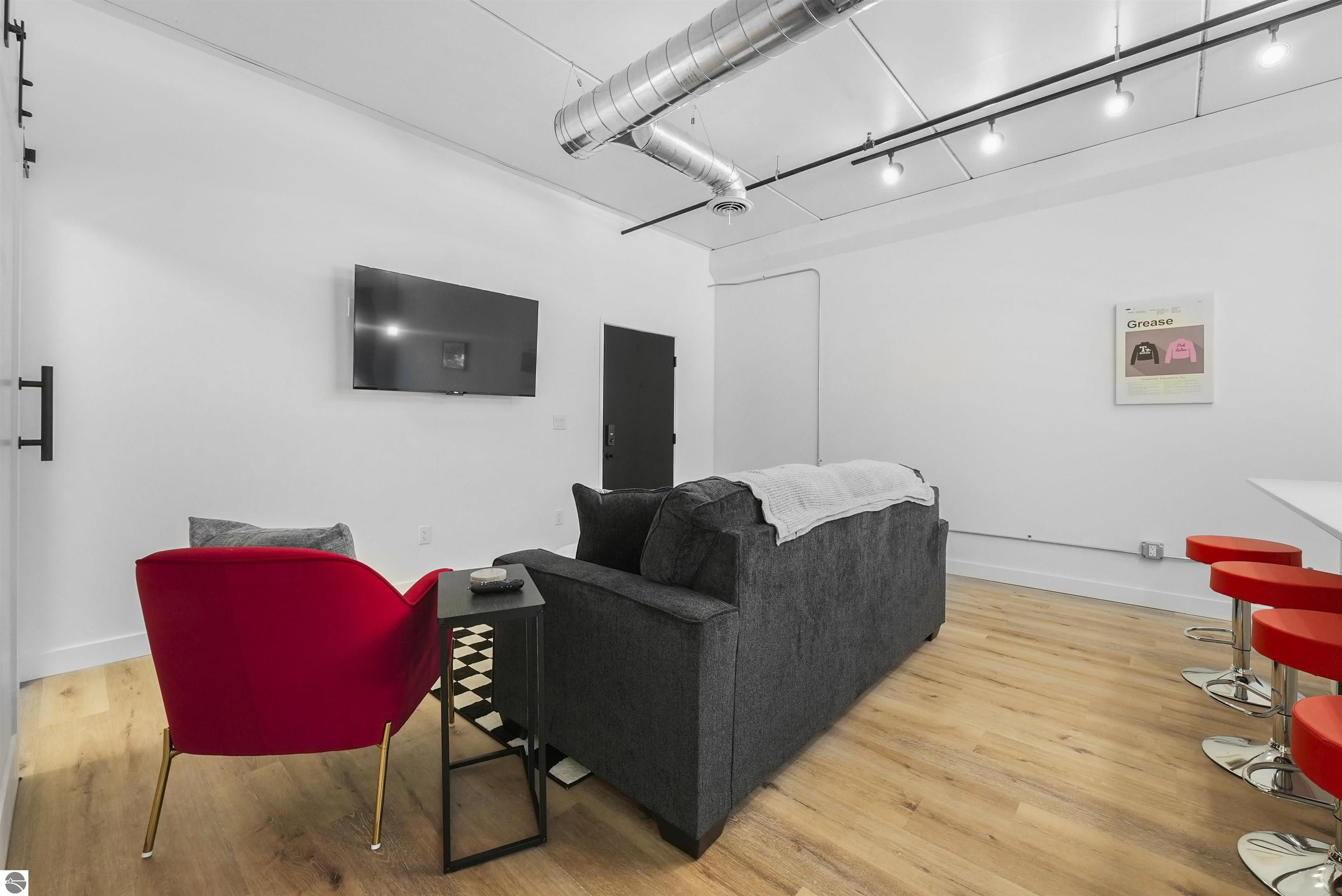 1825 #106 E Eighth Street # 106