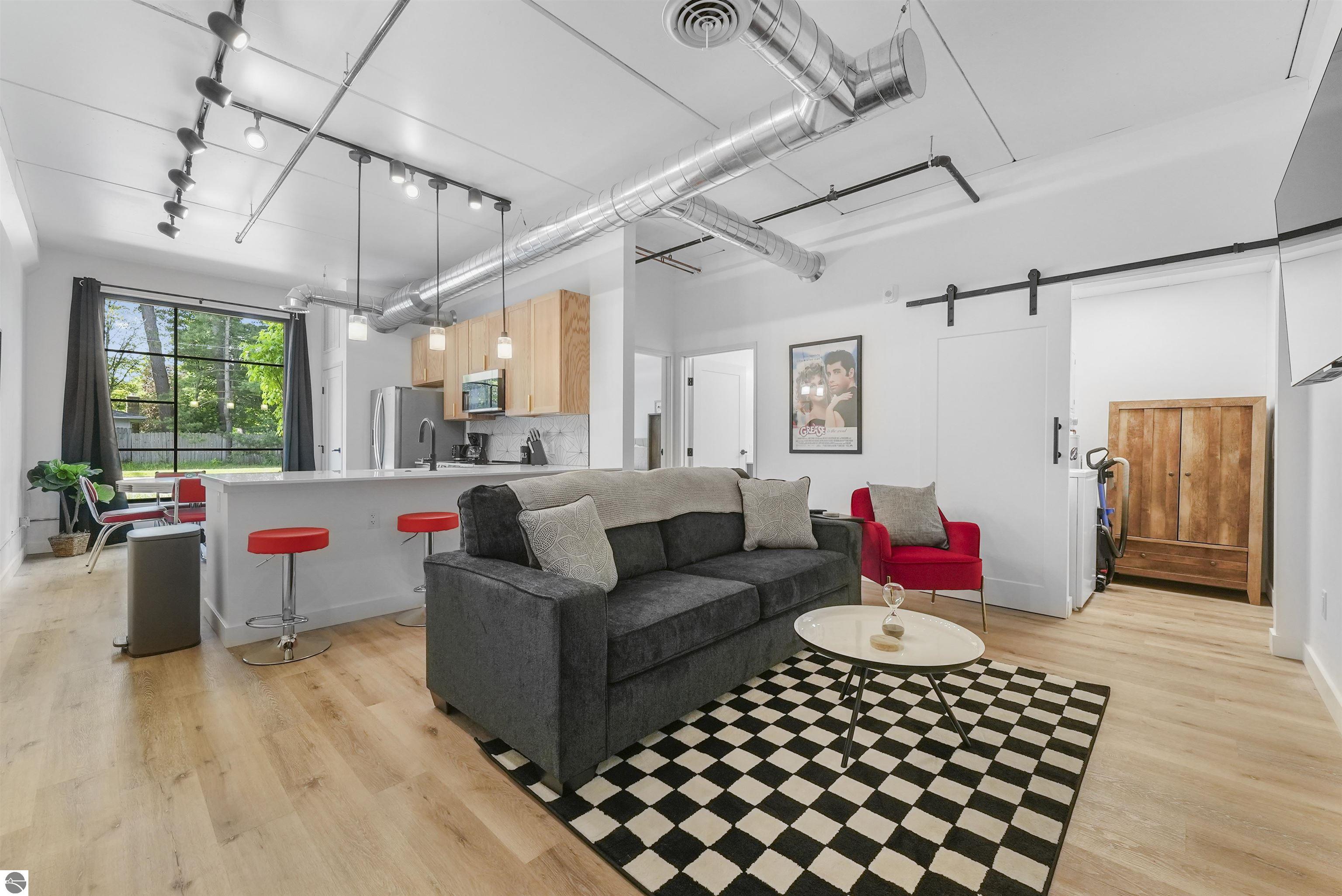 1825 #106 E Eighth Street # 106
