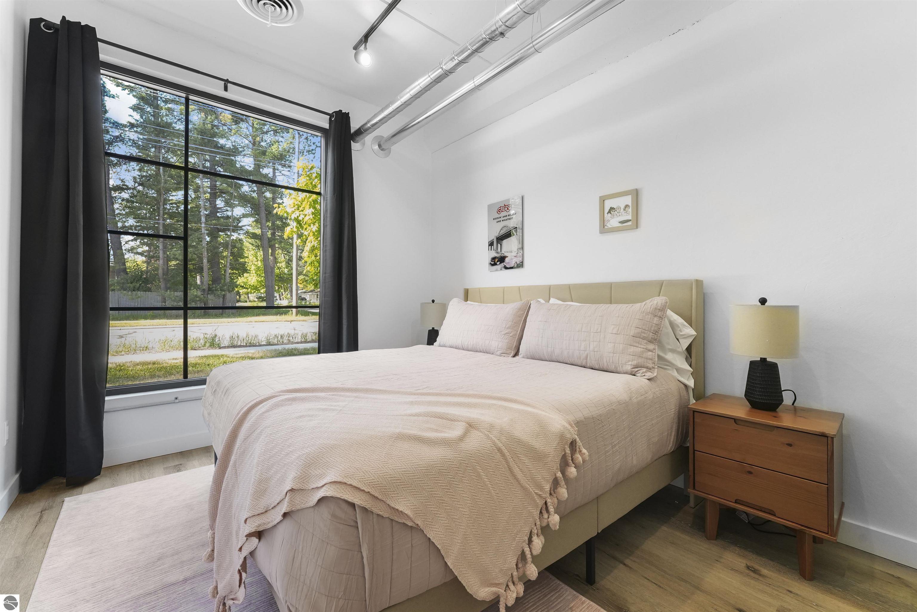 1825 #106 E Eighth Street # 106