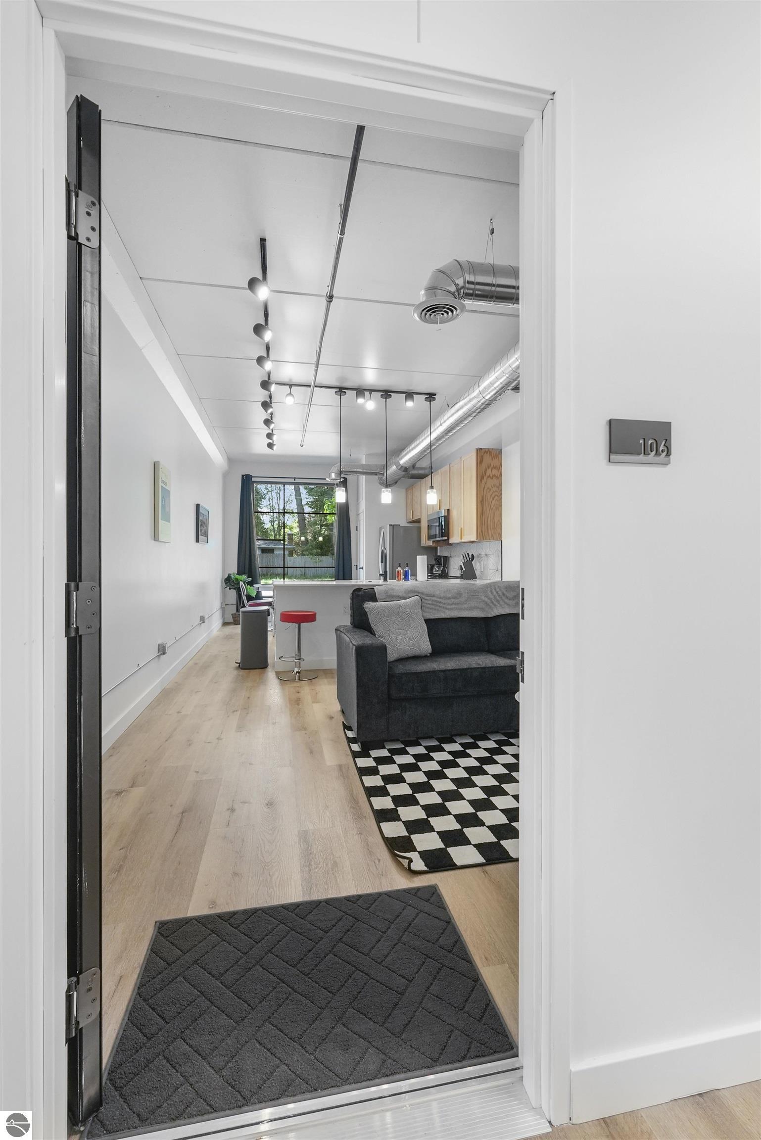 1825 #106 E Eighth Street # 106