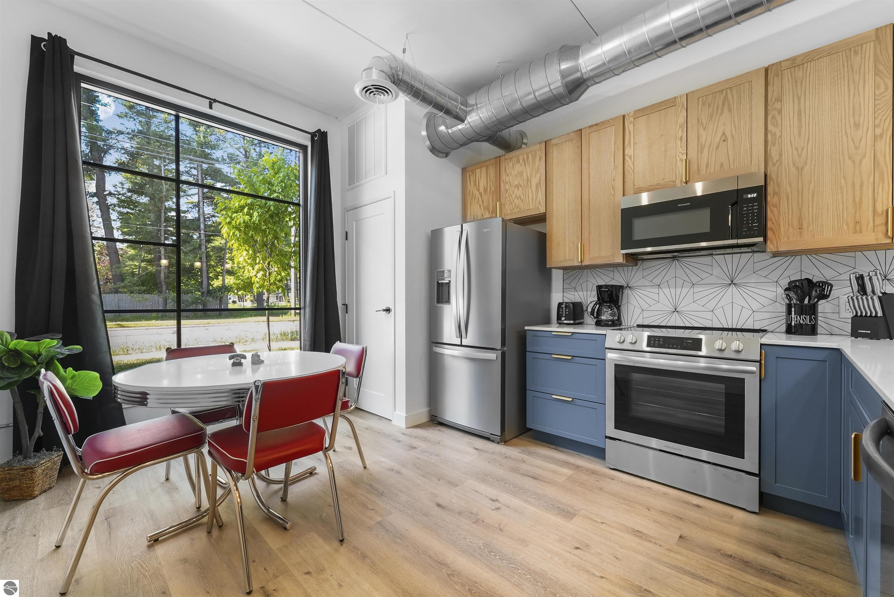 1825 #106 E Eighth Street # 106
