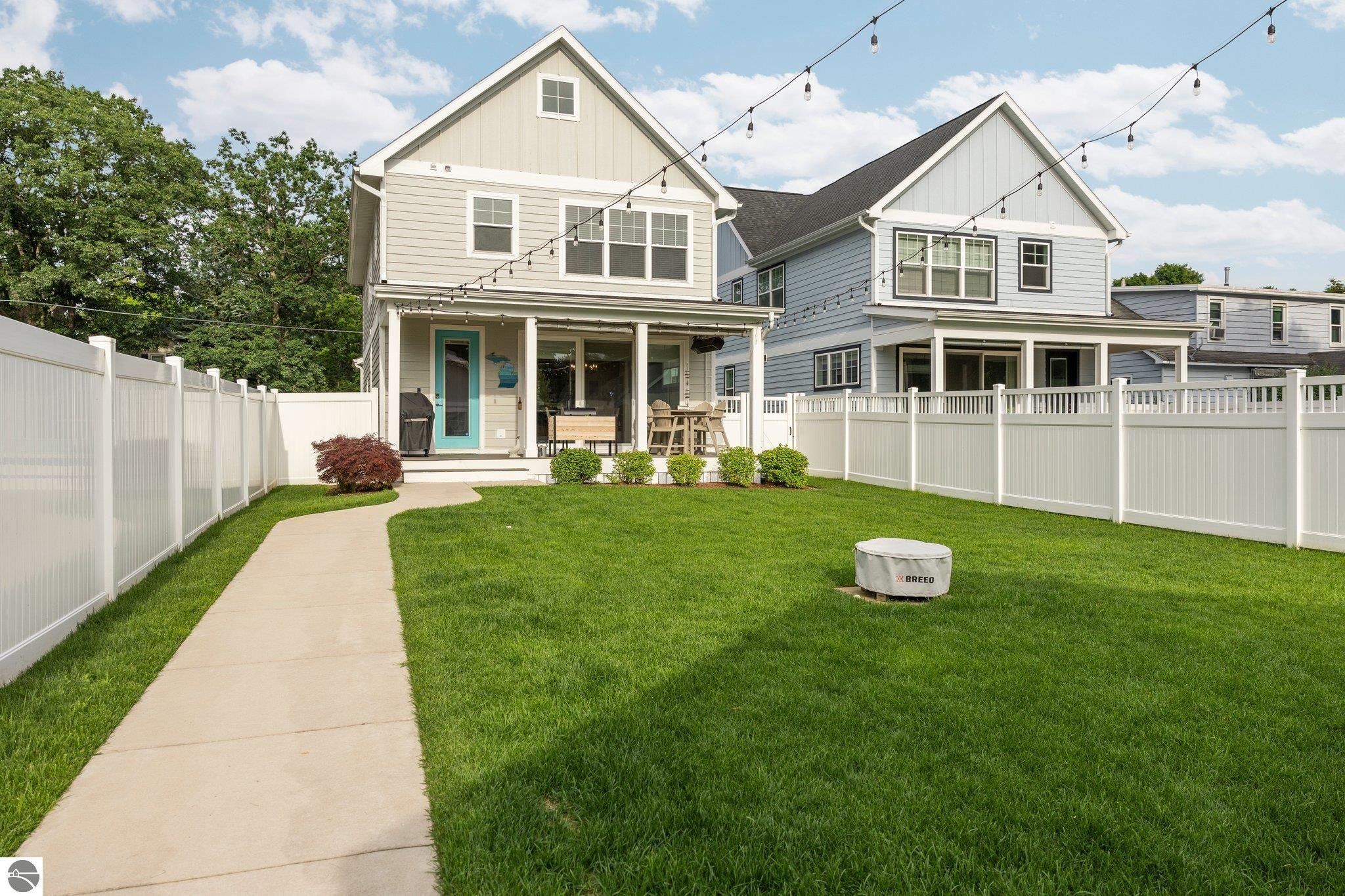 1320 S Union