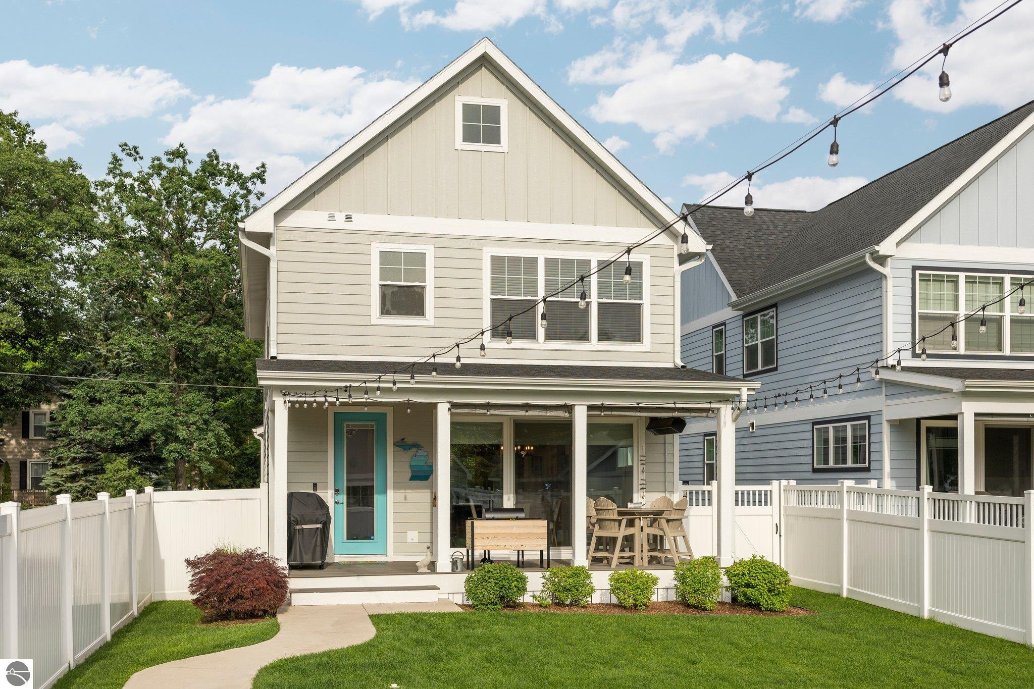 1320 S Union