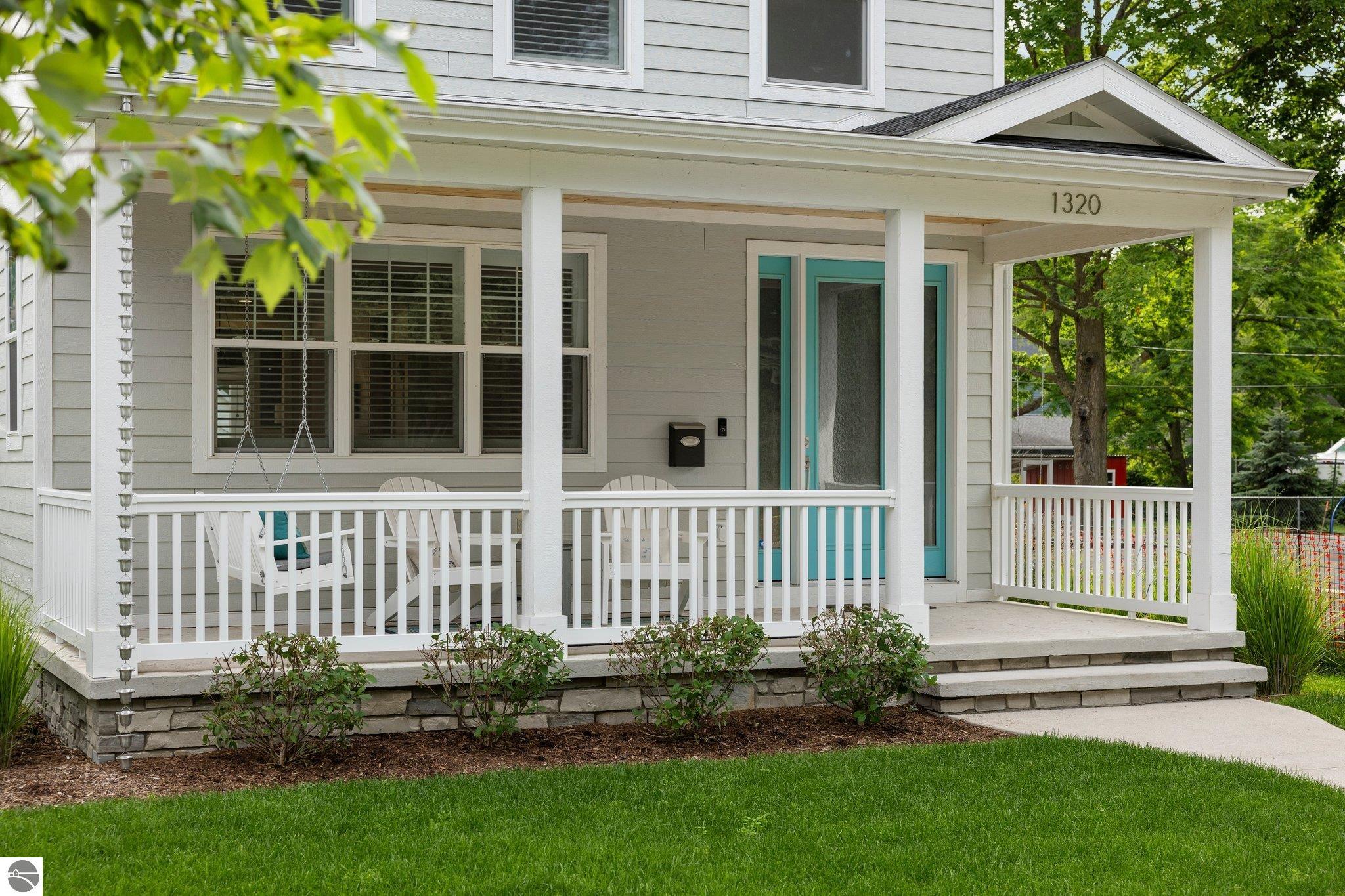 1320 S Union