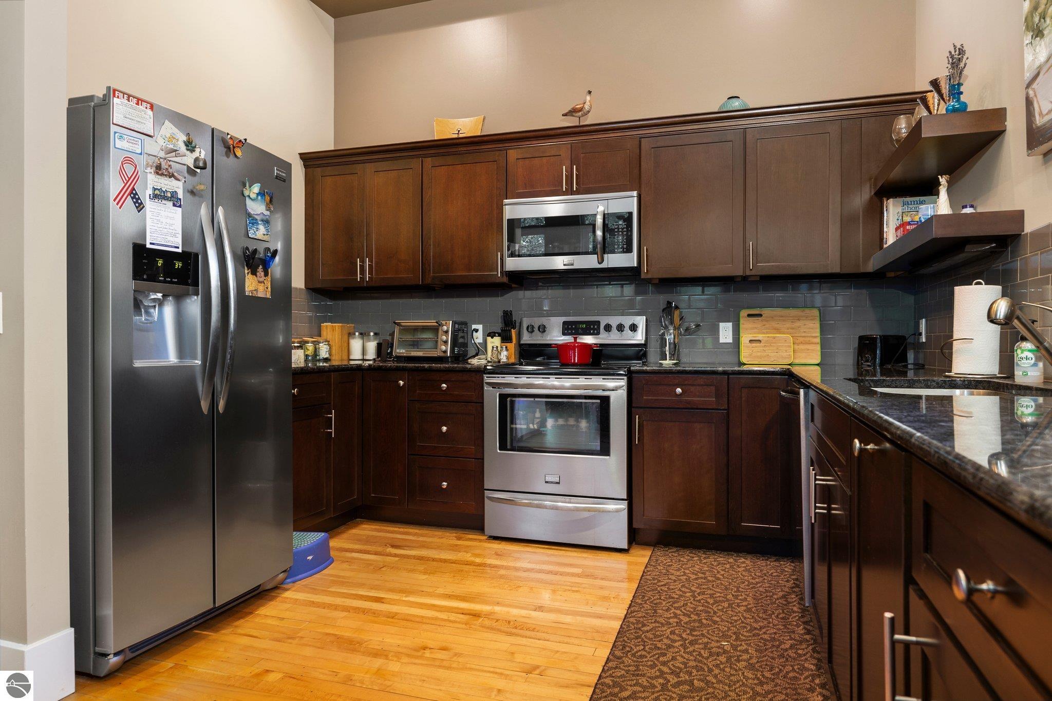 513 N Saint Marys Street # 4
