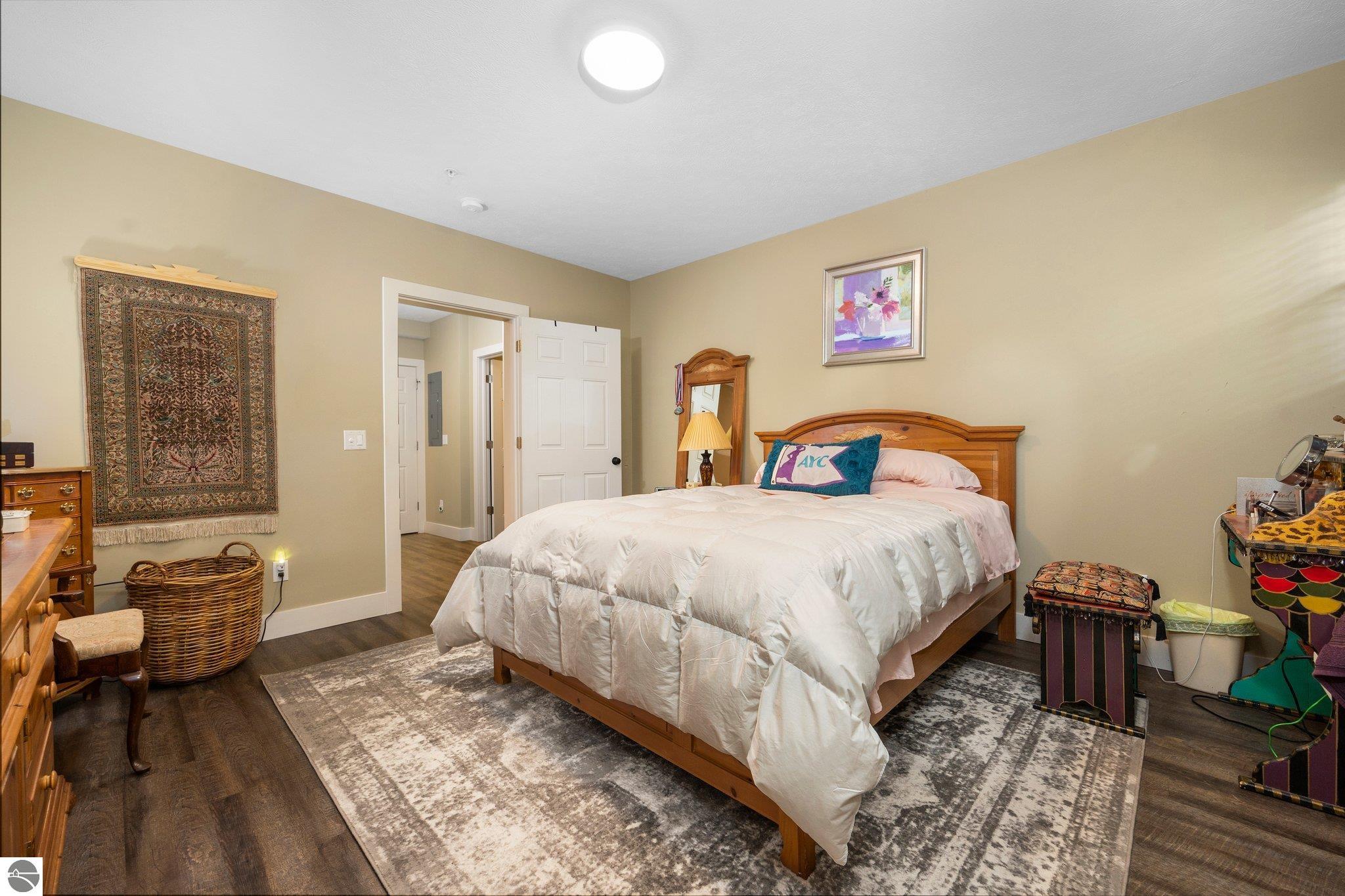 513 N Saint Marys Street # 4