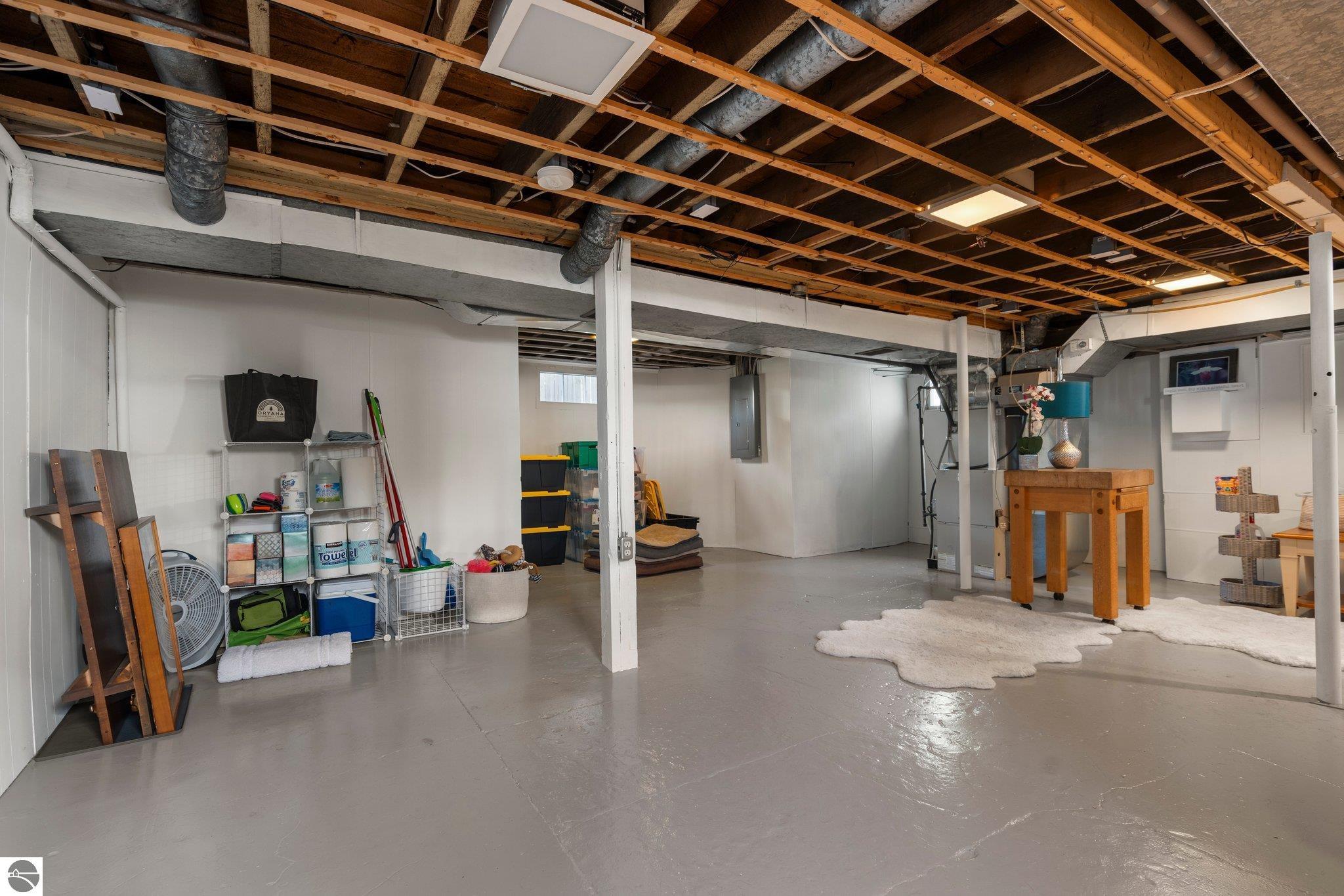 310 W Twelfth Street