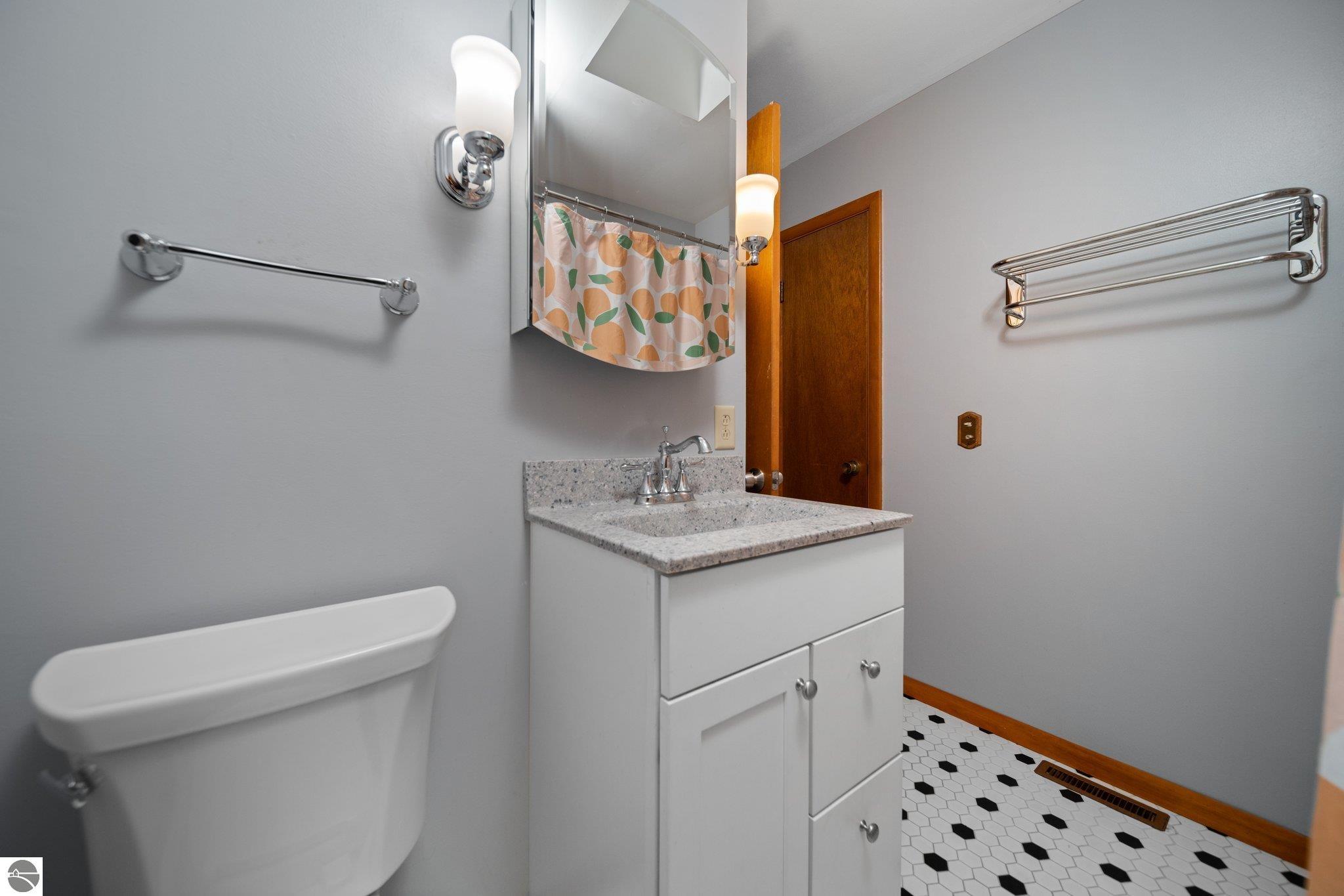 1221 Arbutus Court