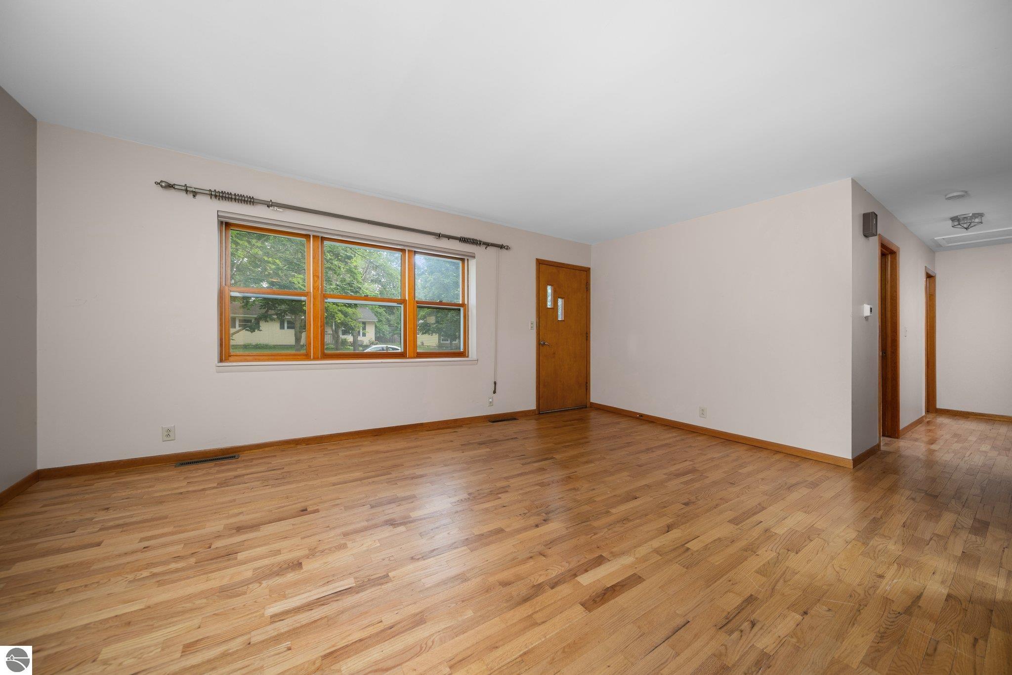1221 Arbutus Court
