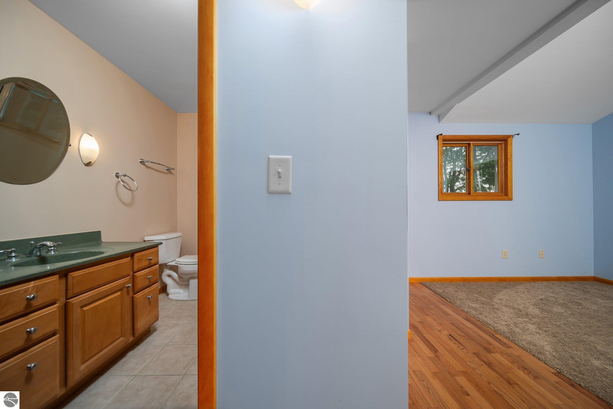 1221 Arbutus Court