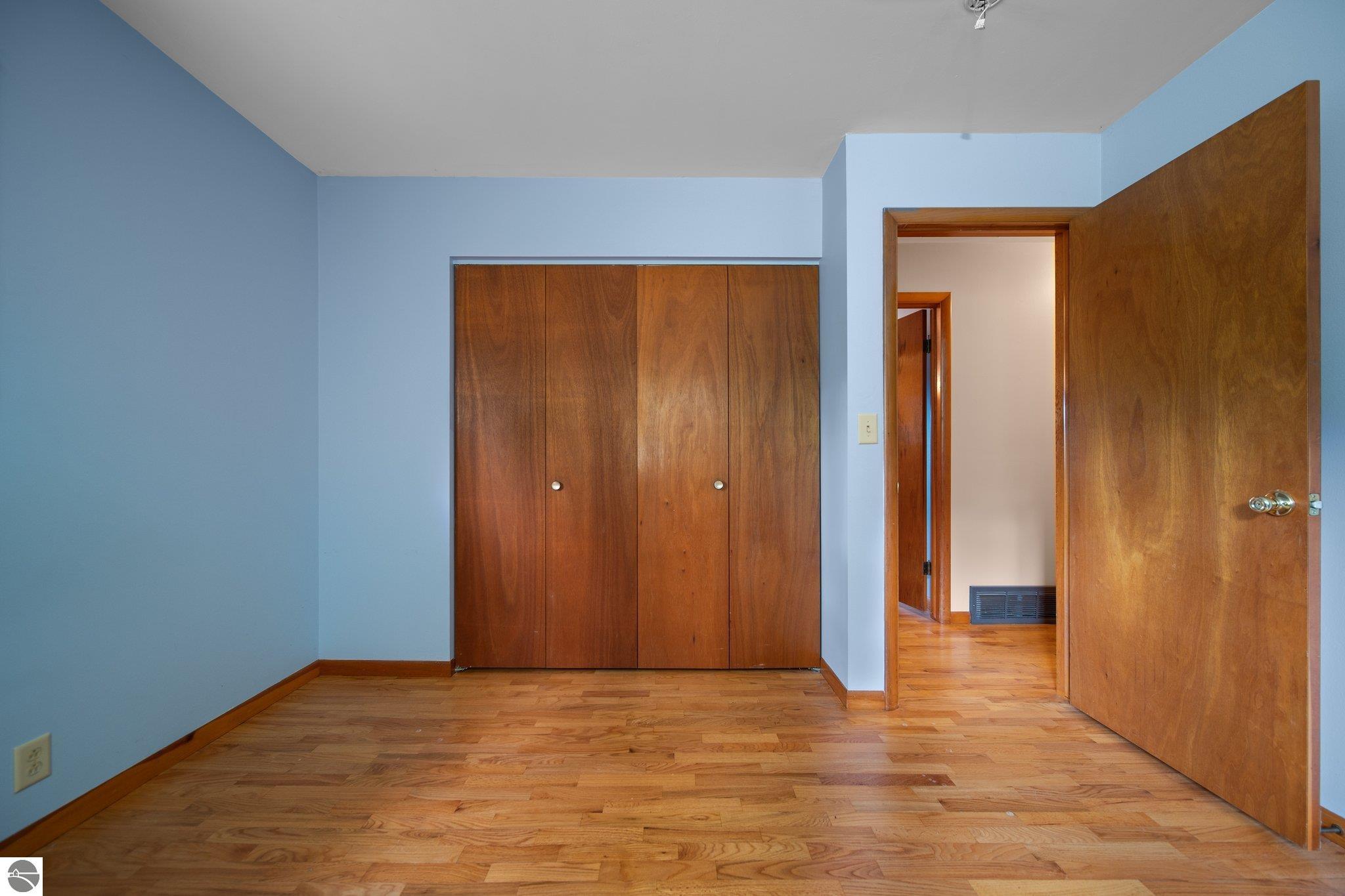 1221 Arbutus Court
