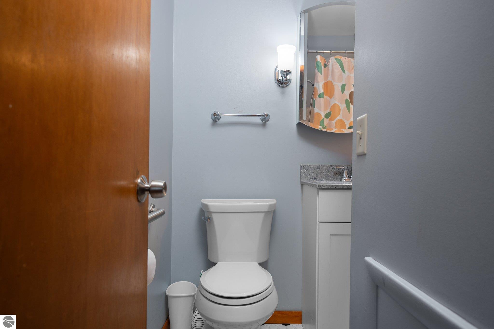 1221 Arbutus Court