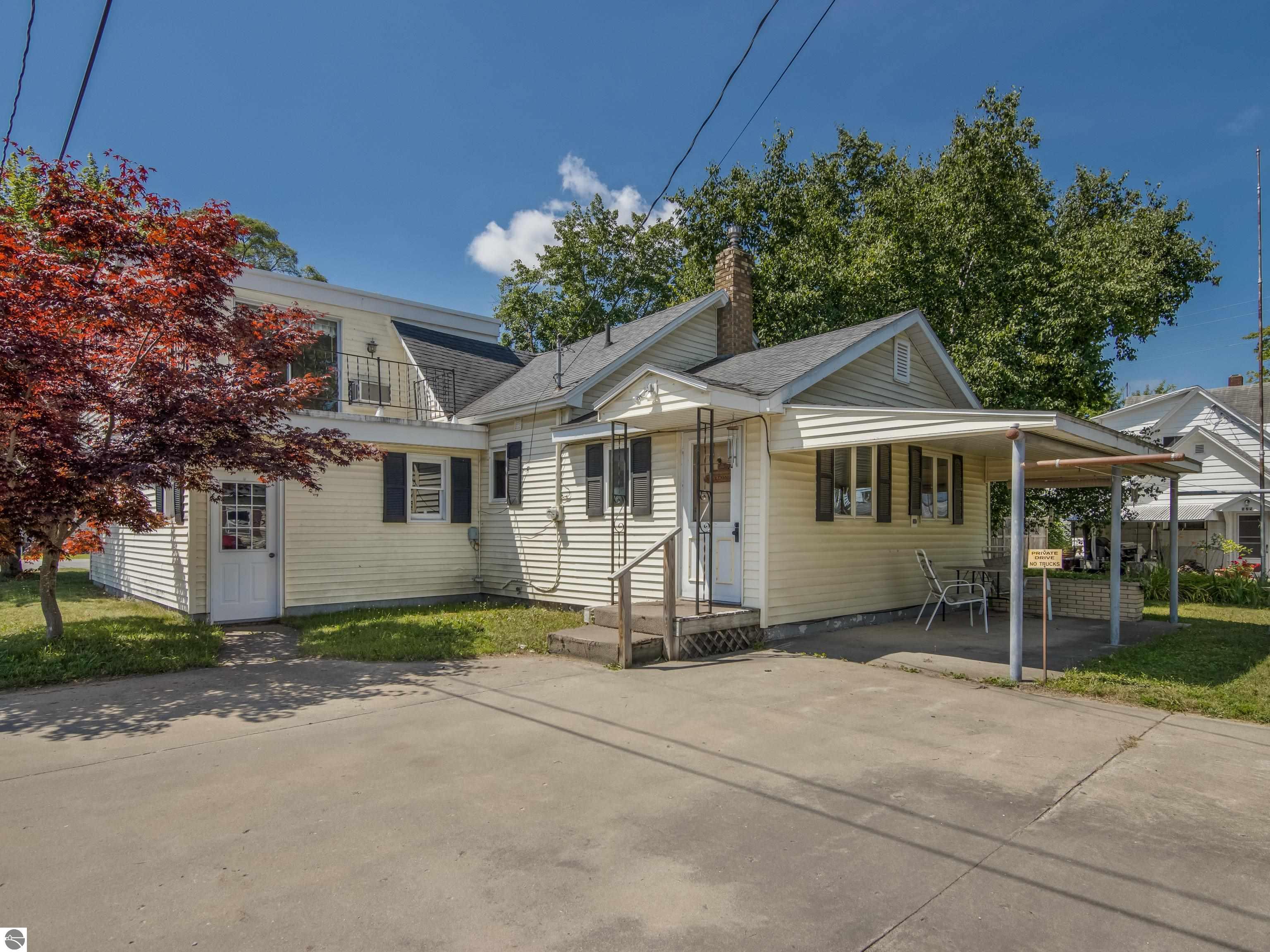 213 E Thirteenth Street