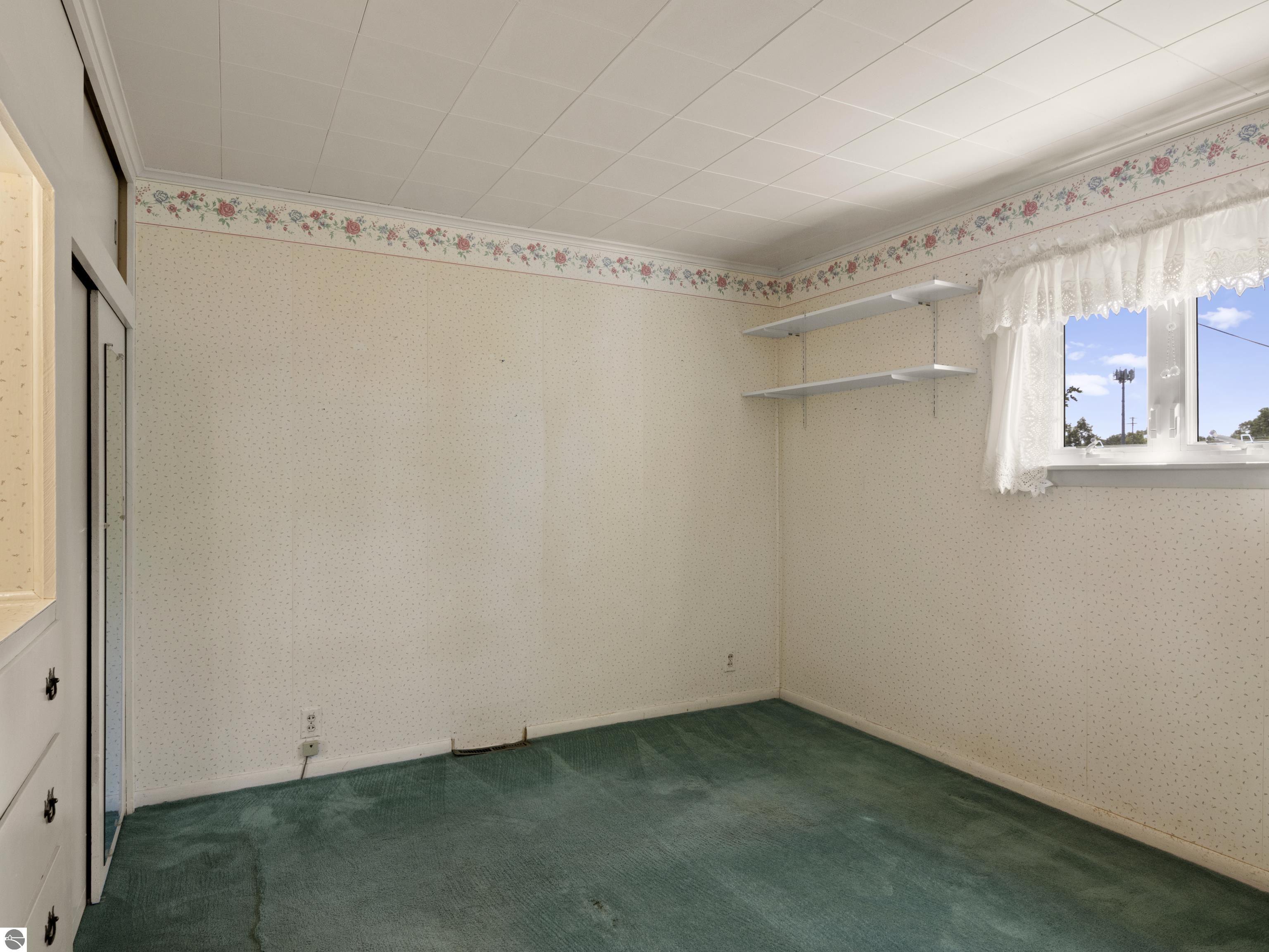 213 E Thirteenth Street