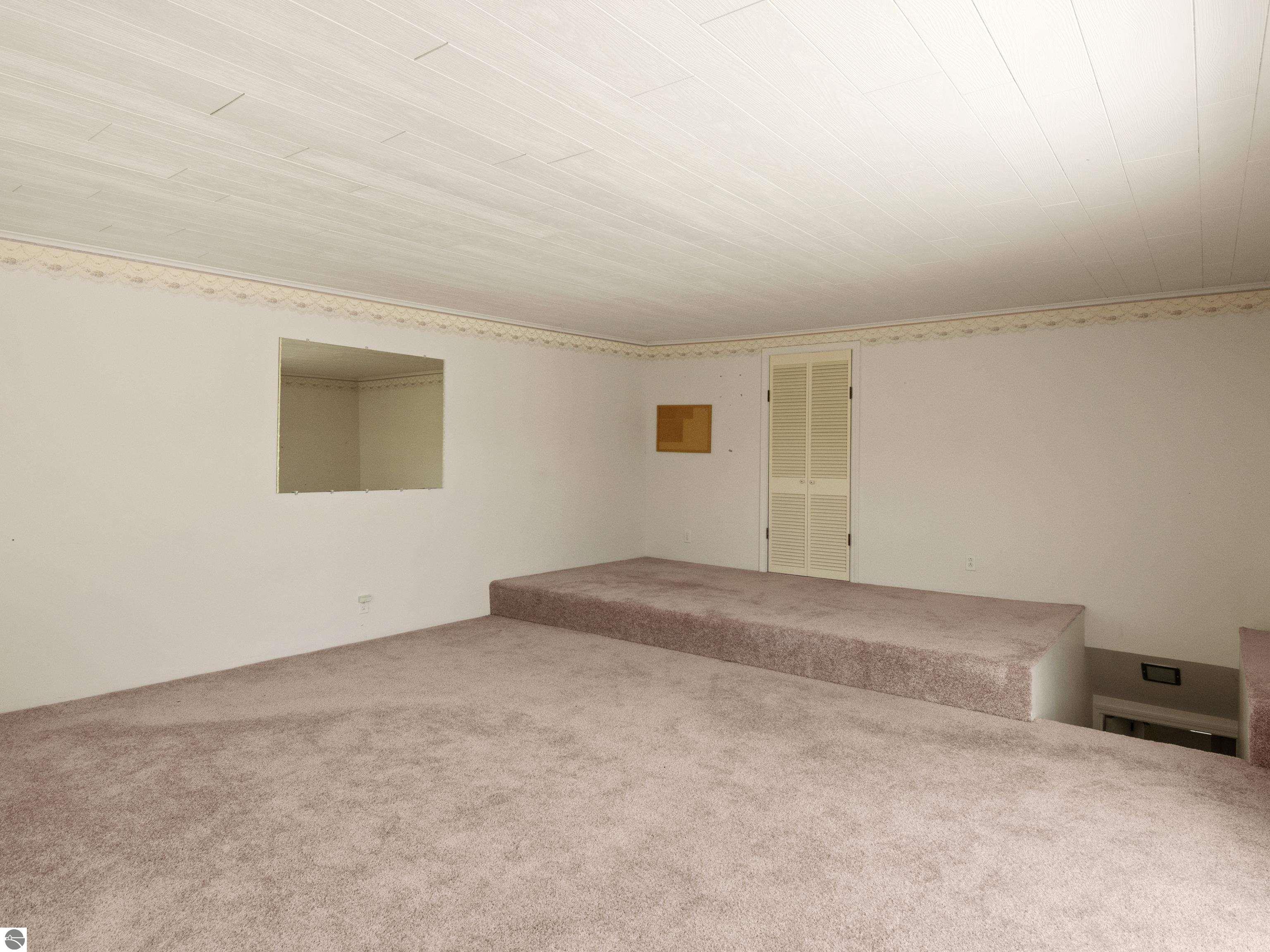 213 E Thirteenth Street