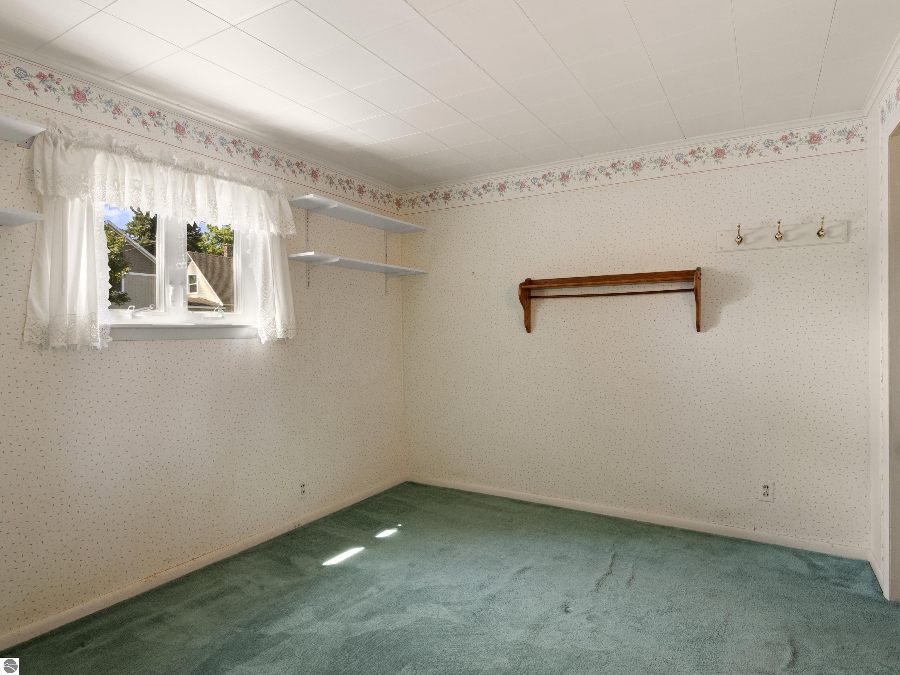 213 E Thirteenth Street
