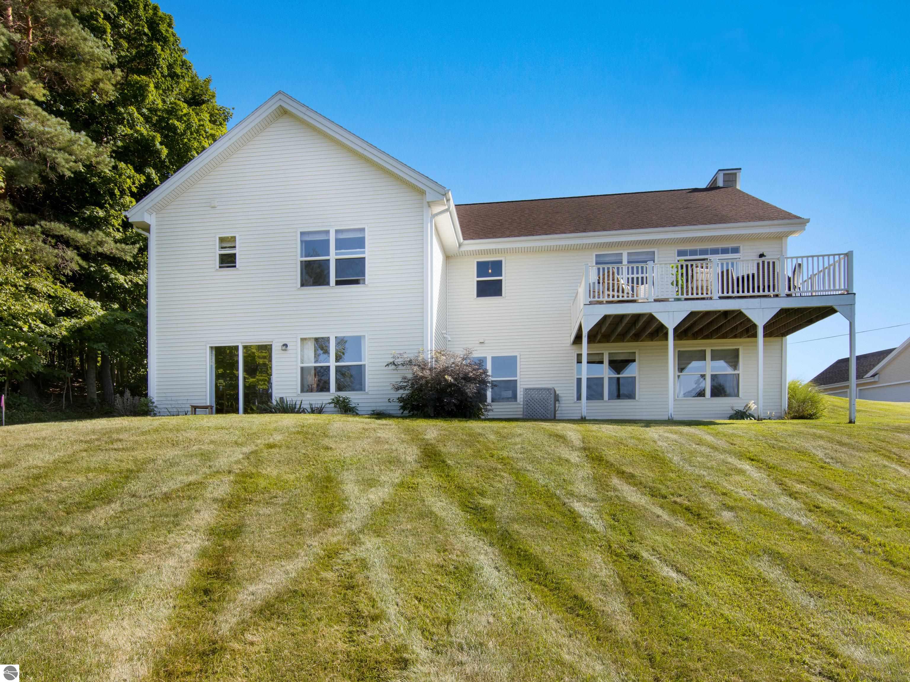 5030 Village Lane Court