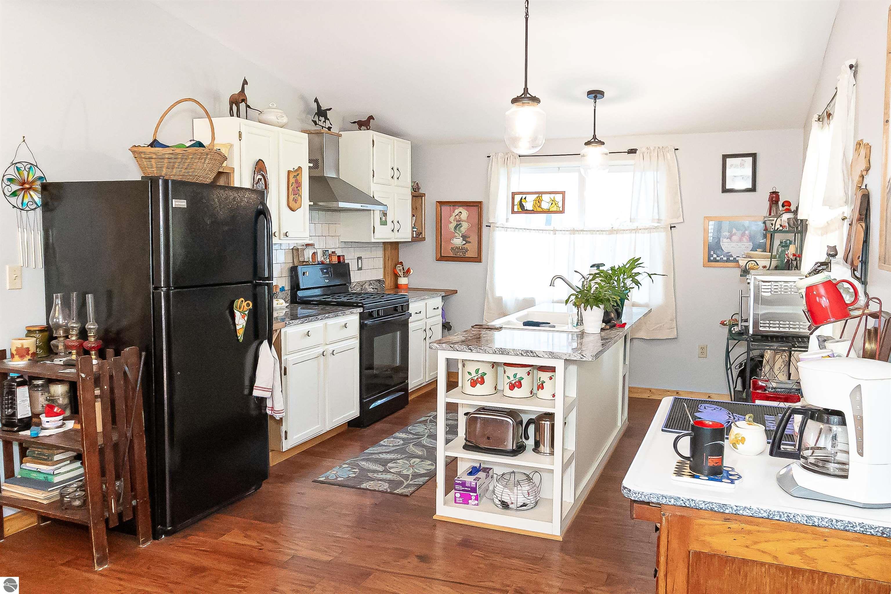 131 S Benzie Boulevard