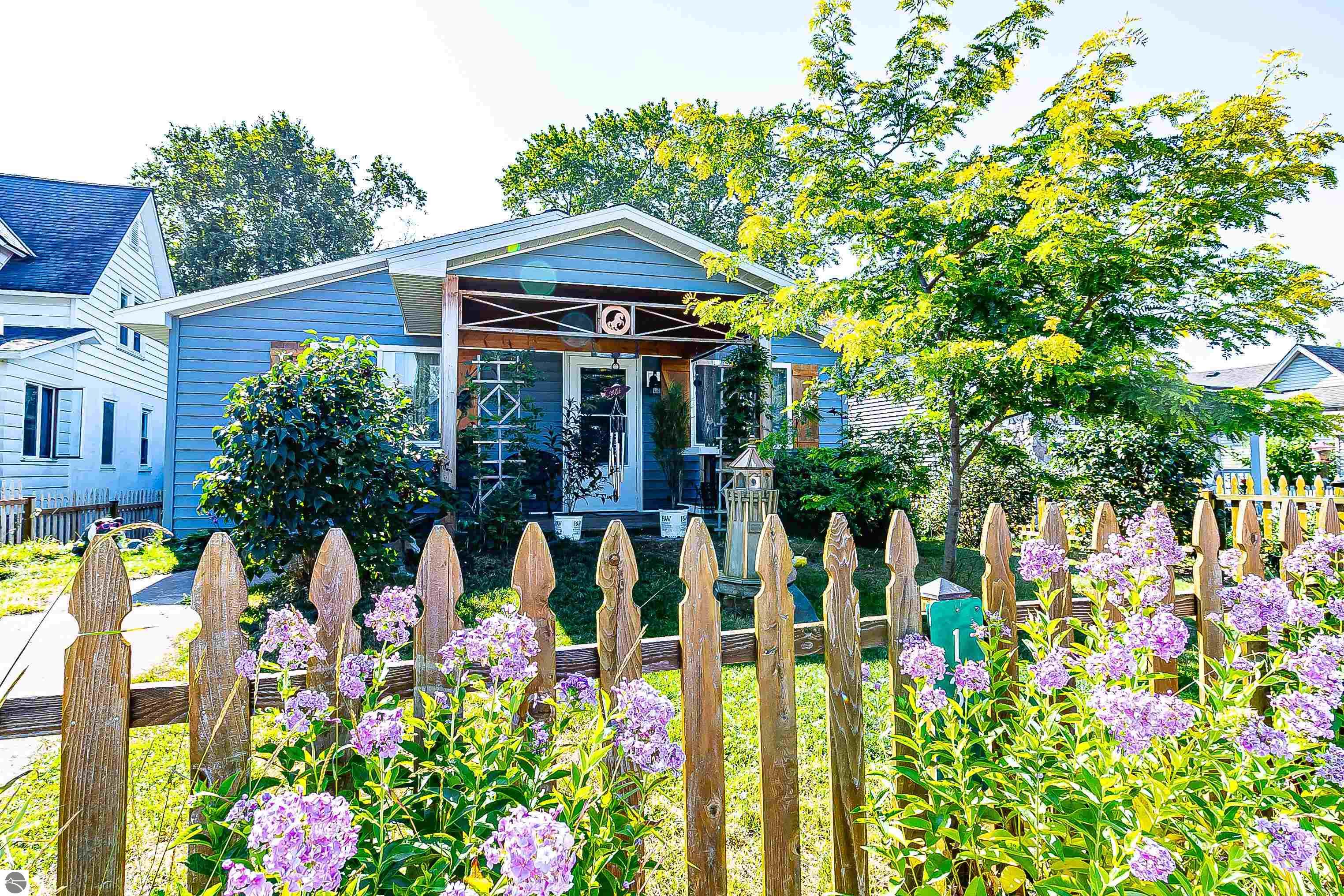 131 S Benzie Boulevard