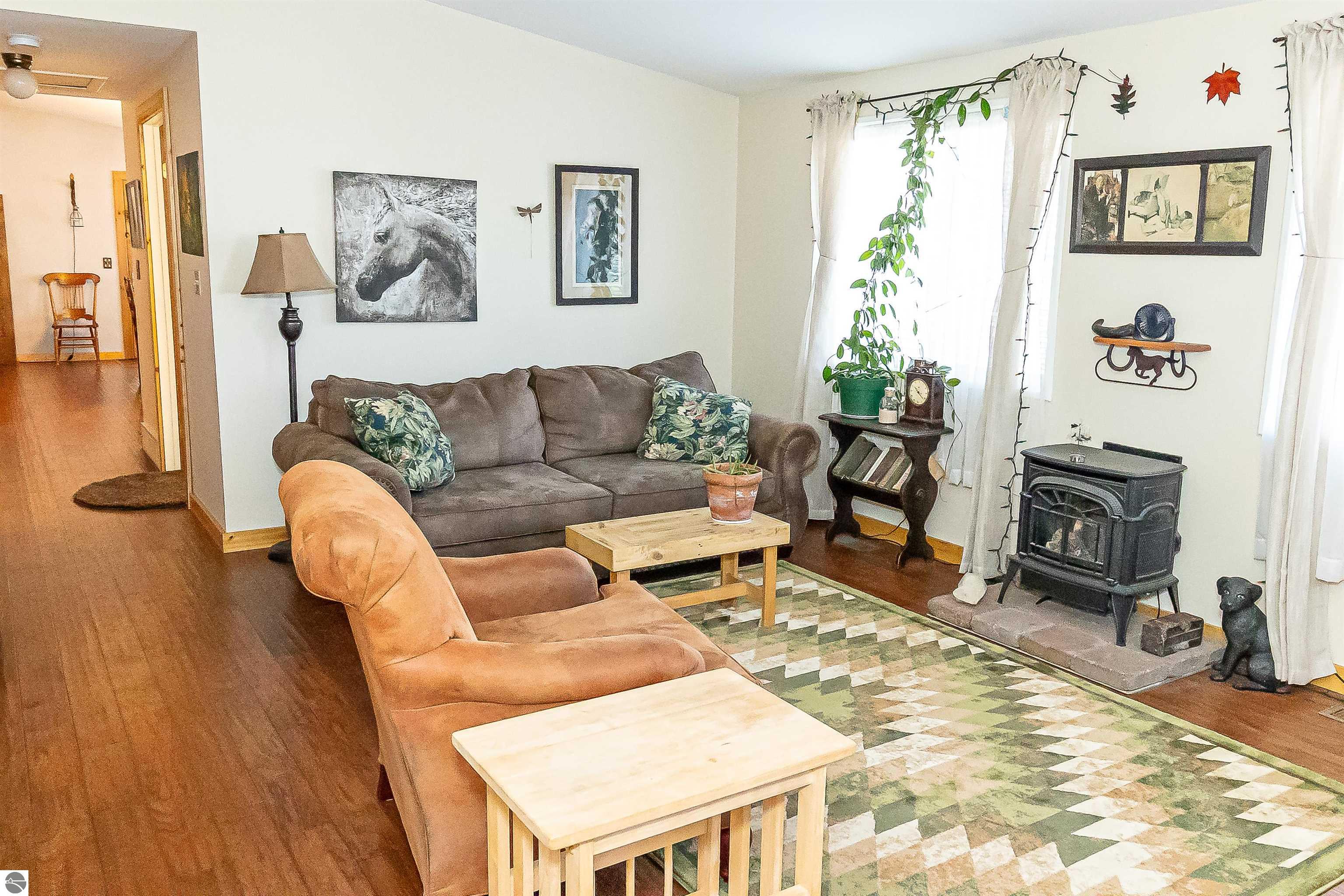 131 S Benzie Boulevard