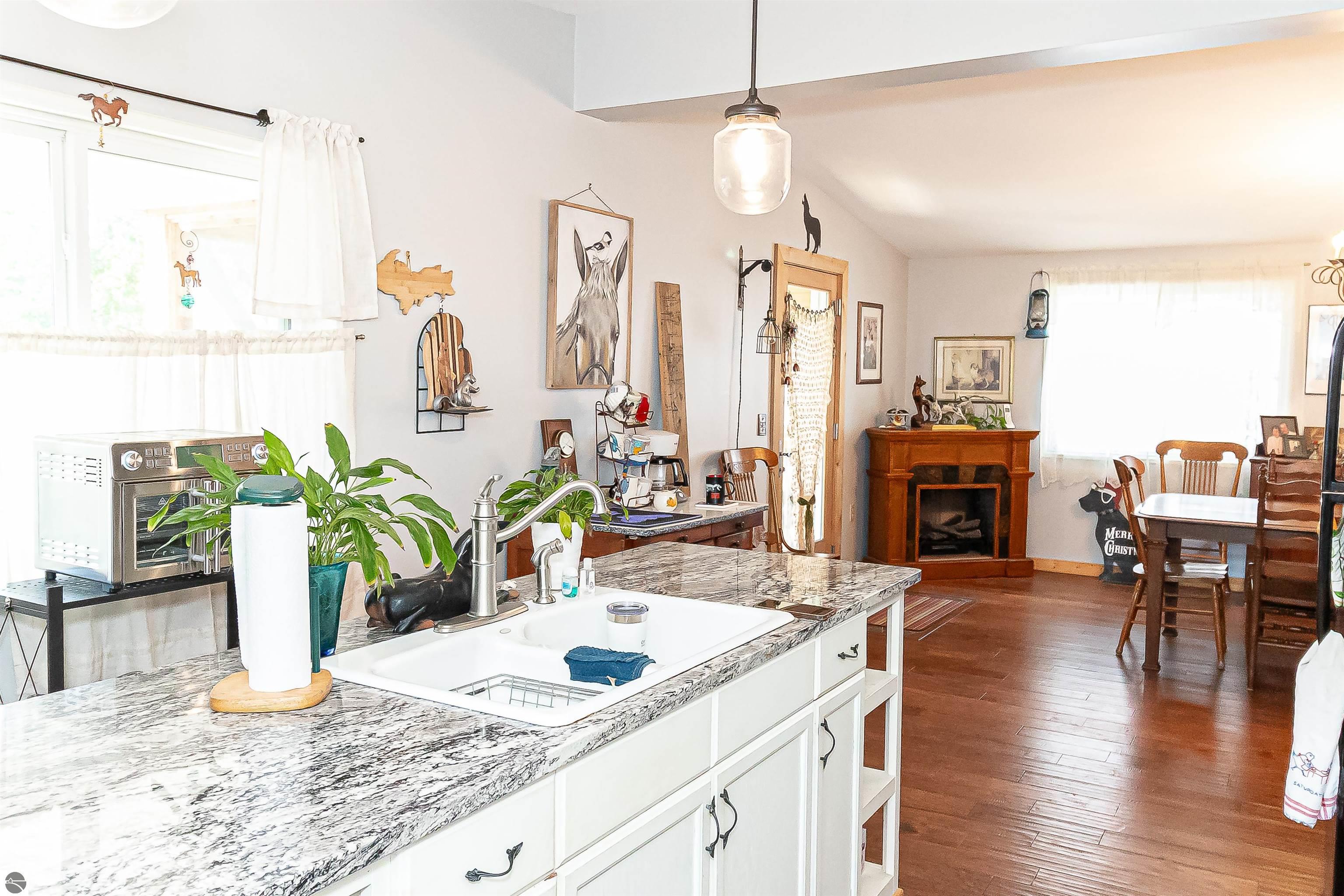 131 S Benzie Boulevard
