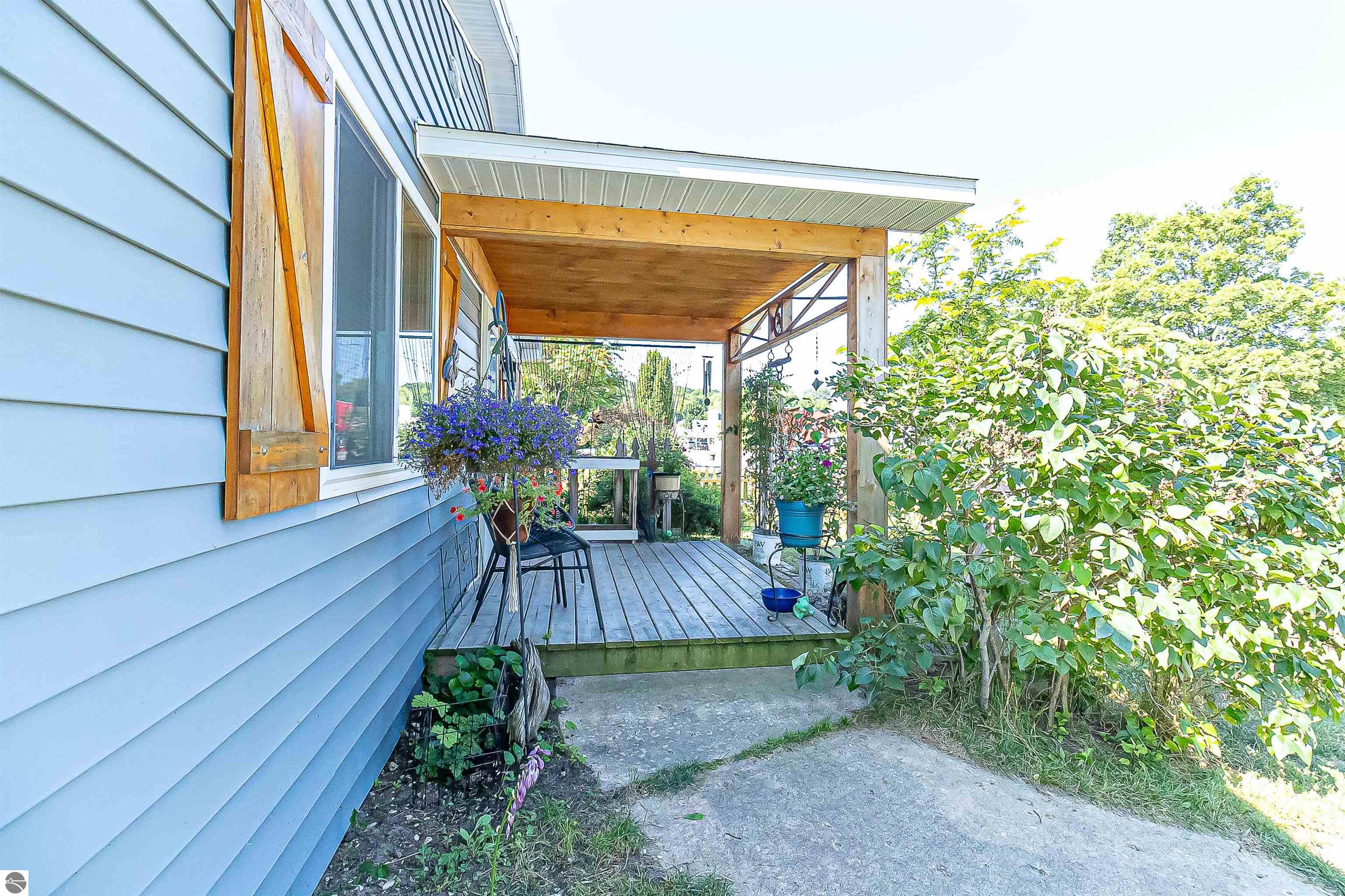 131 S Benzie Boulevard