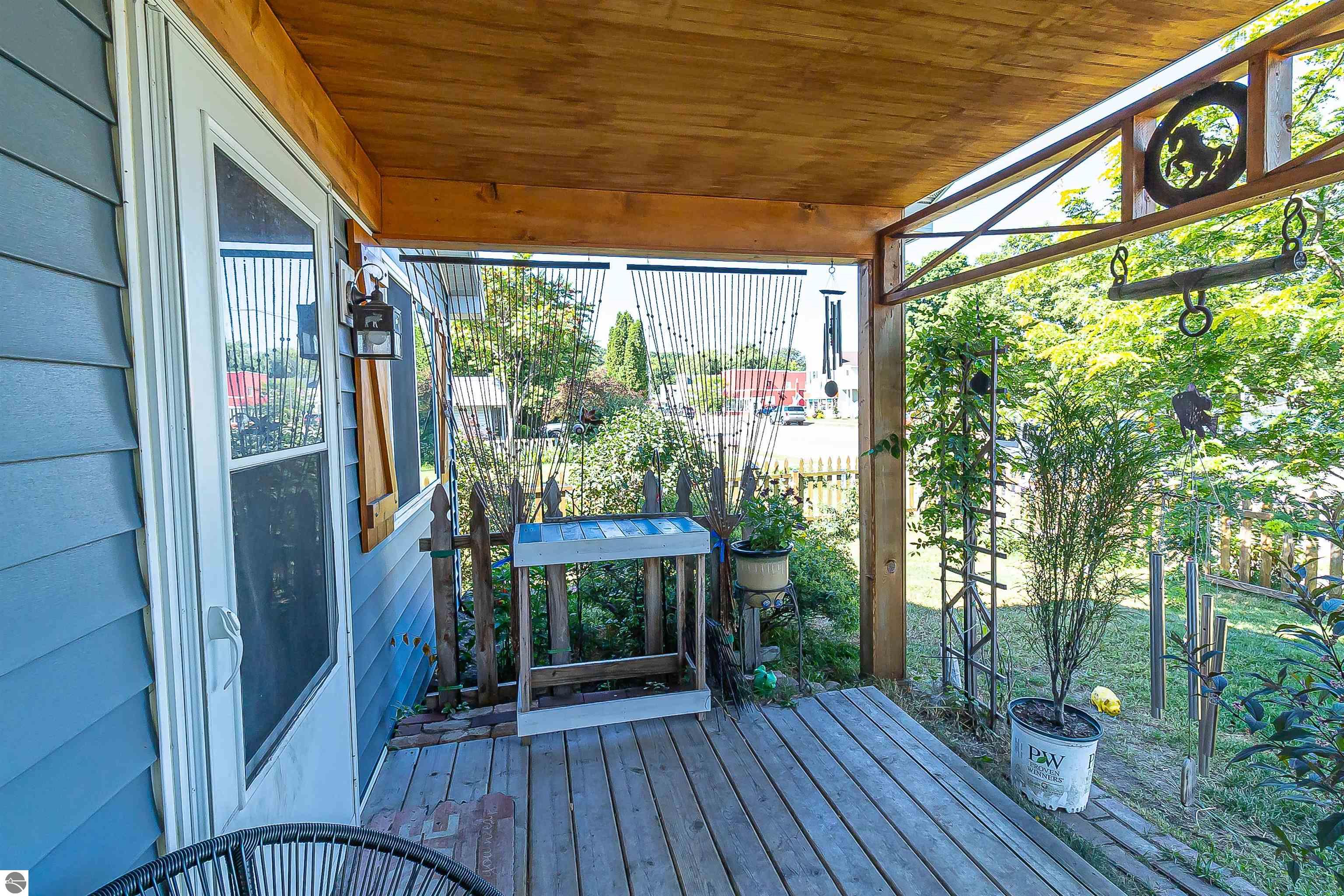 131 S Benzie Boulevard