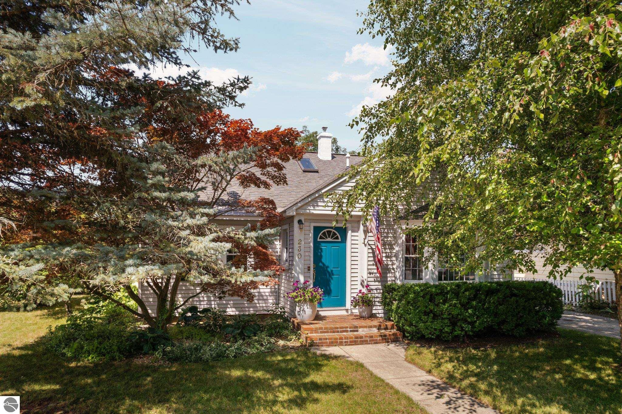 230 S Elmwood Avenue
