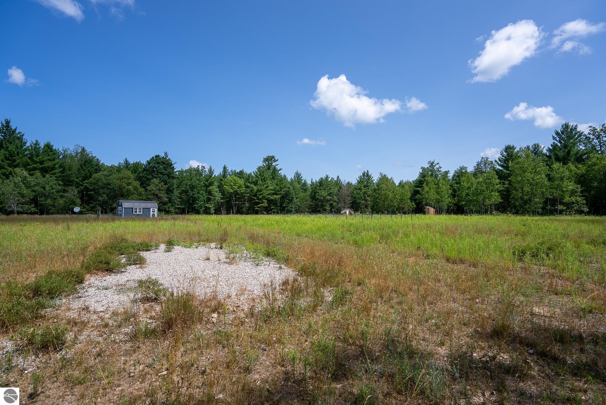 2817 Lake Road
