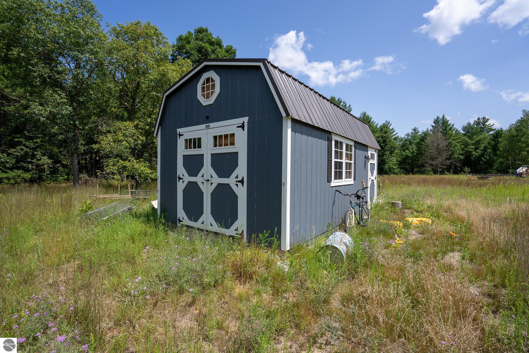 2817 Lake Road
