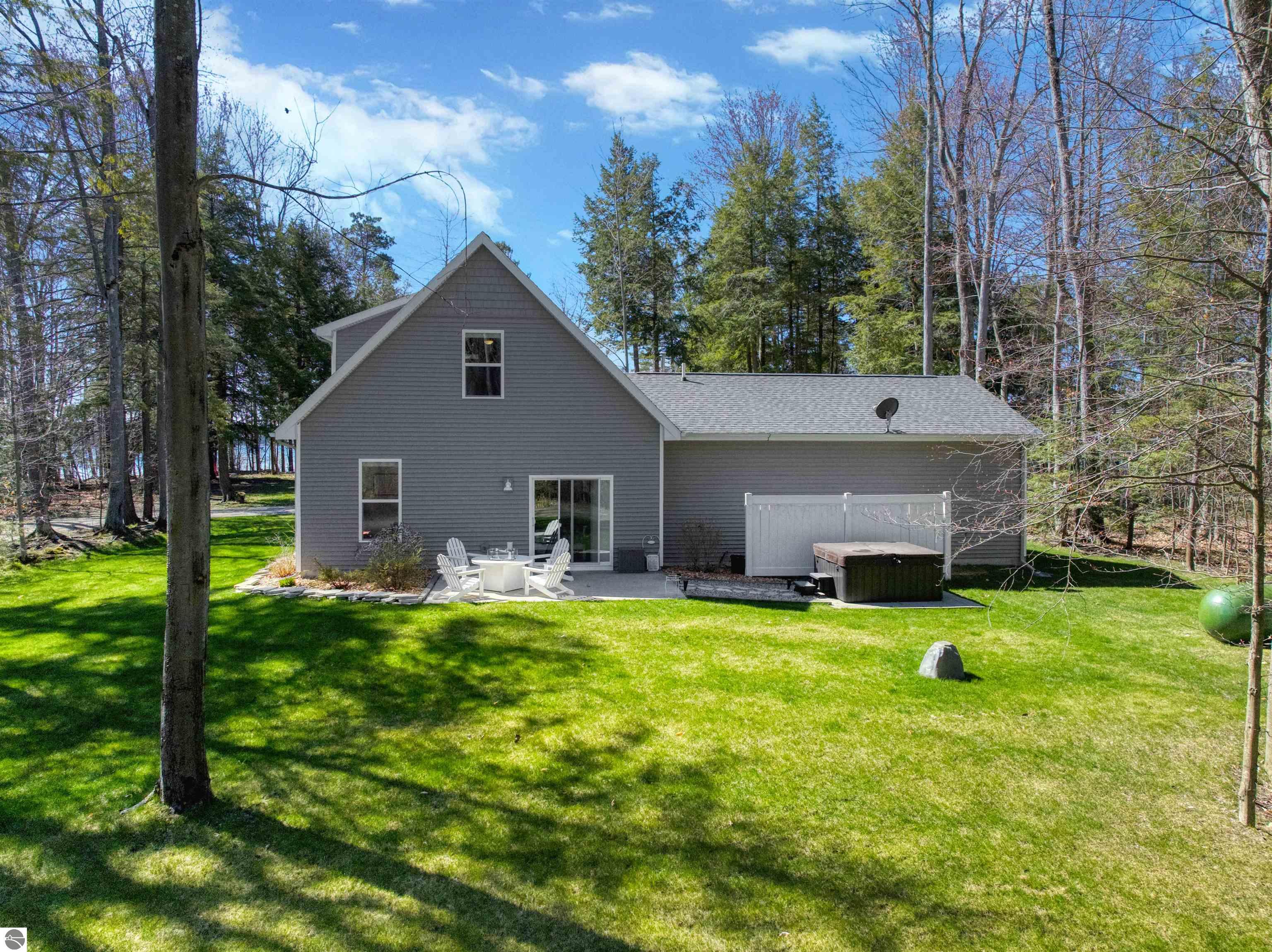 8508 Strawberry Point Road