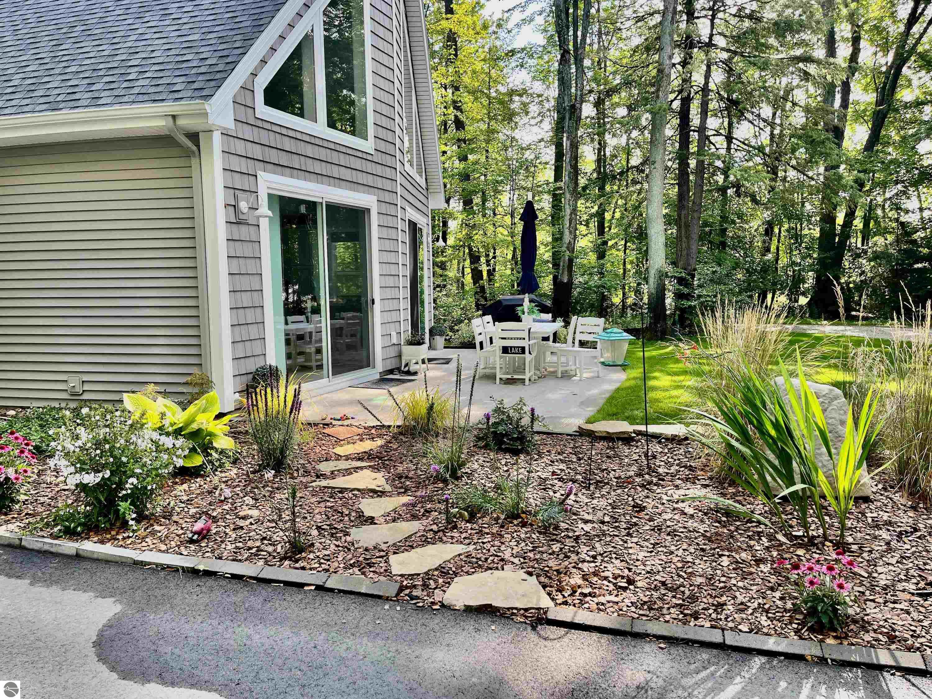 8508 Strawberry Point Road