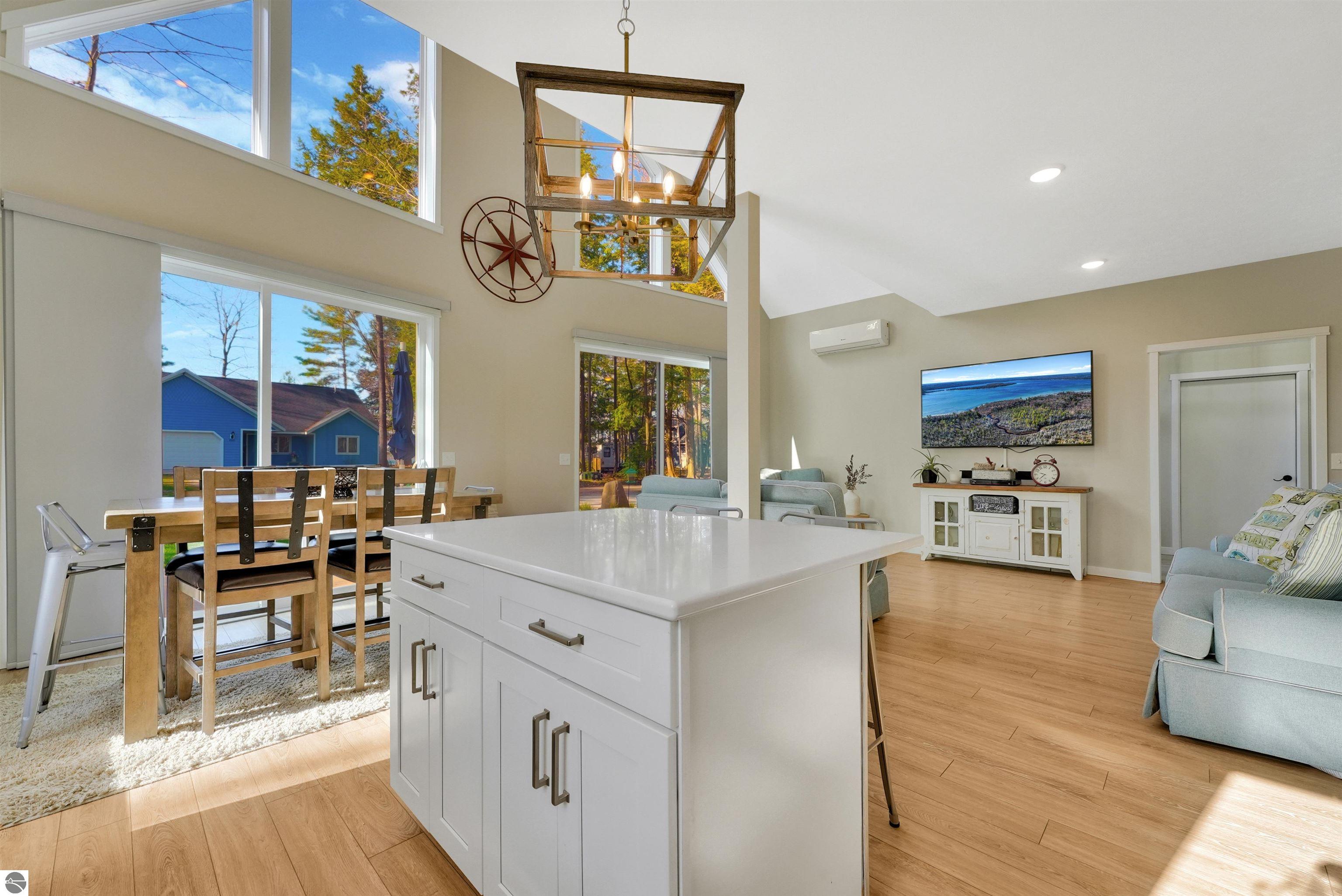 8508 Strawberry Point Road