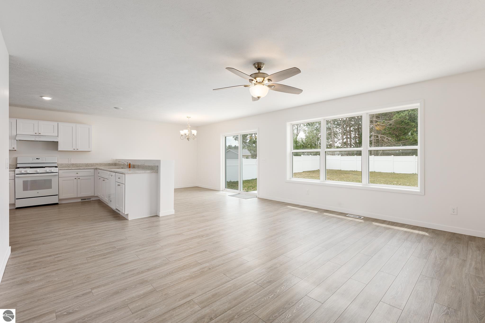 4965 Meadowlark Lane