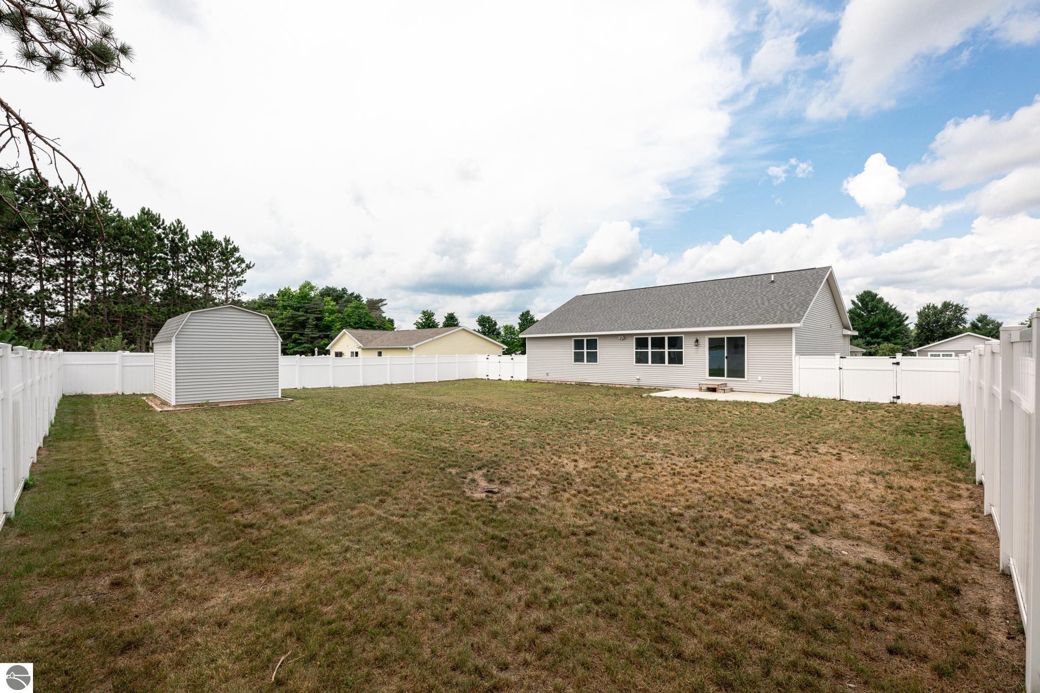 4965 Meadowlark Lane