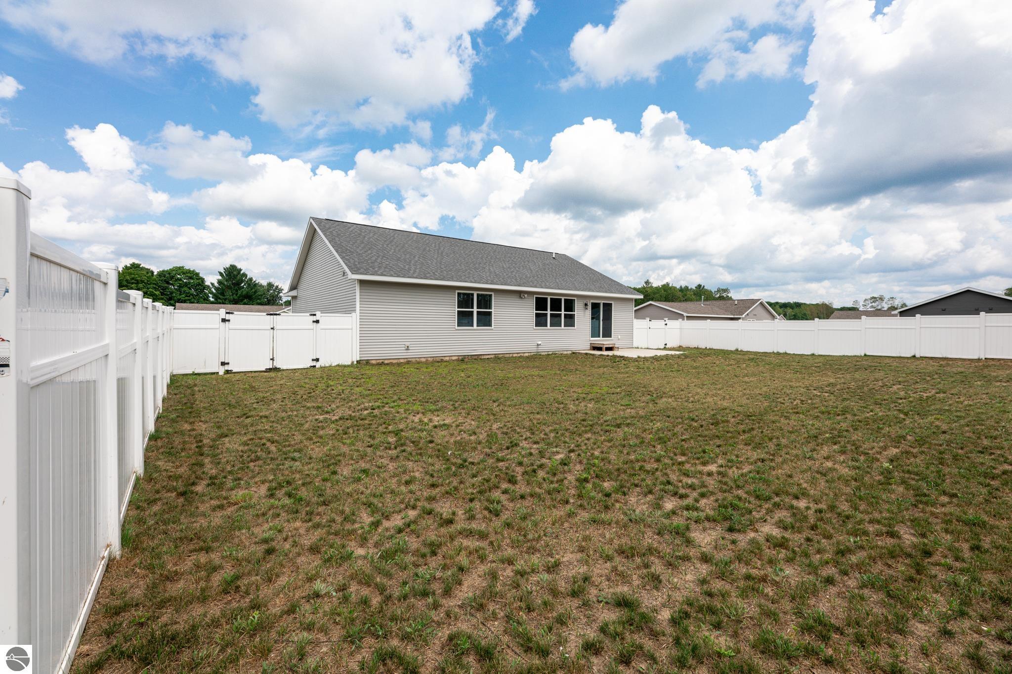 4965 Meadowlark Lane