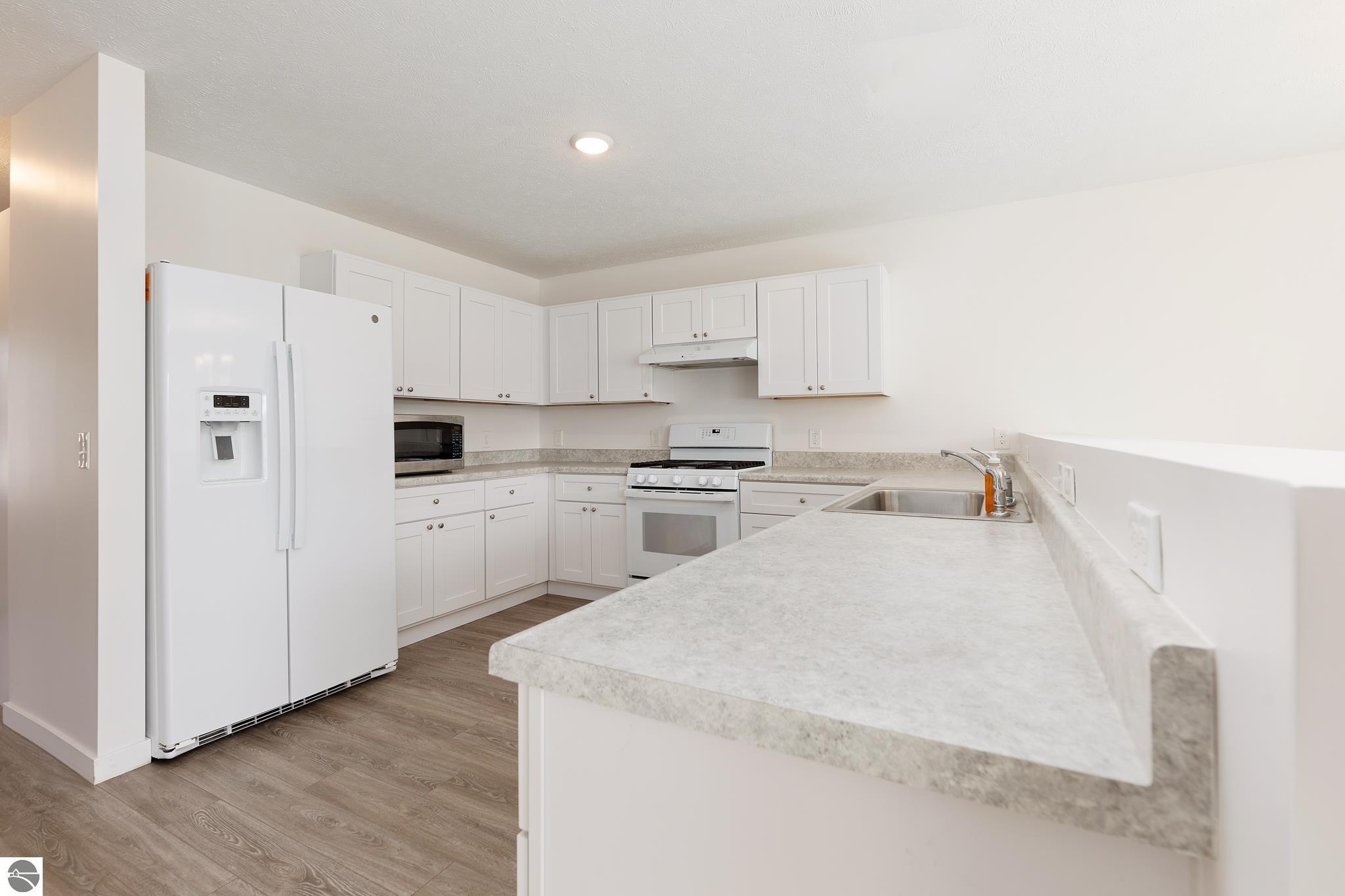 4965 Meadowlark Lane
